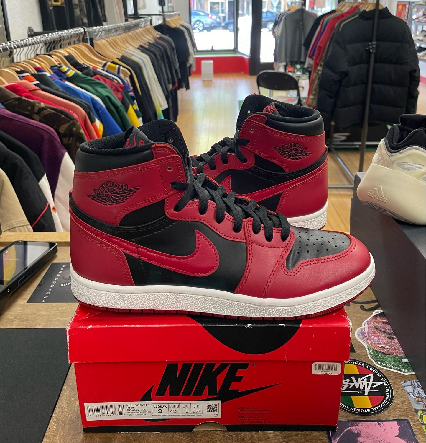 Jordan 1 High &#39;85 Size 9 Pre Owned