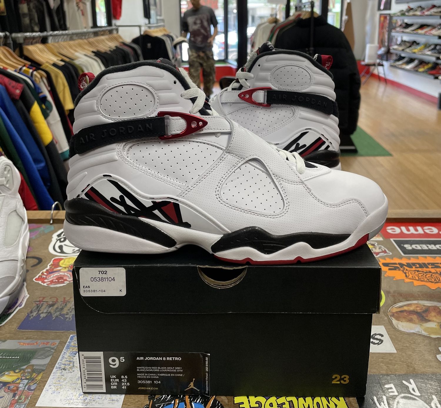 DS Jordan 8 Retro Alternate Size 9.5