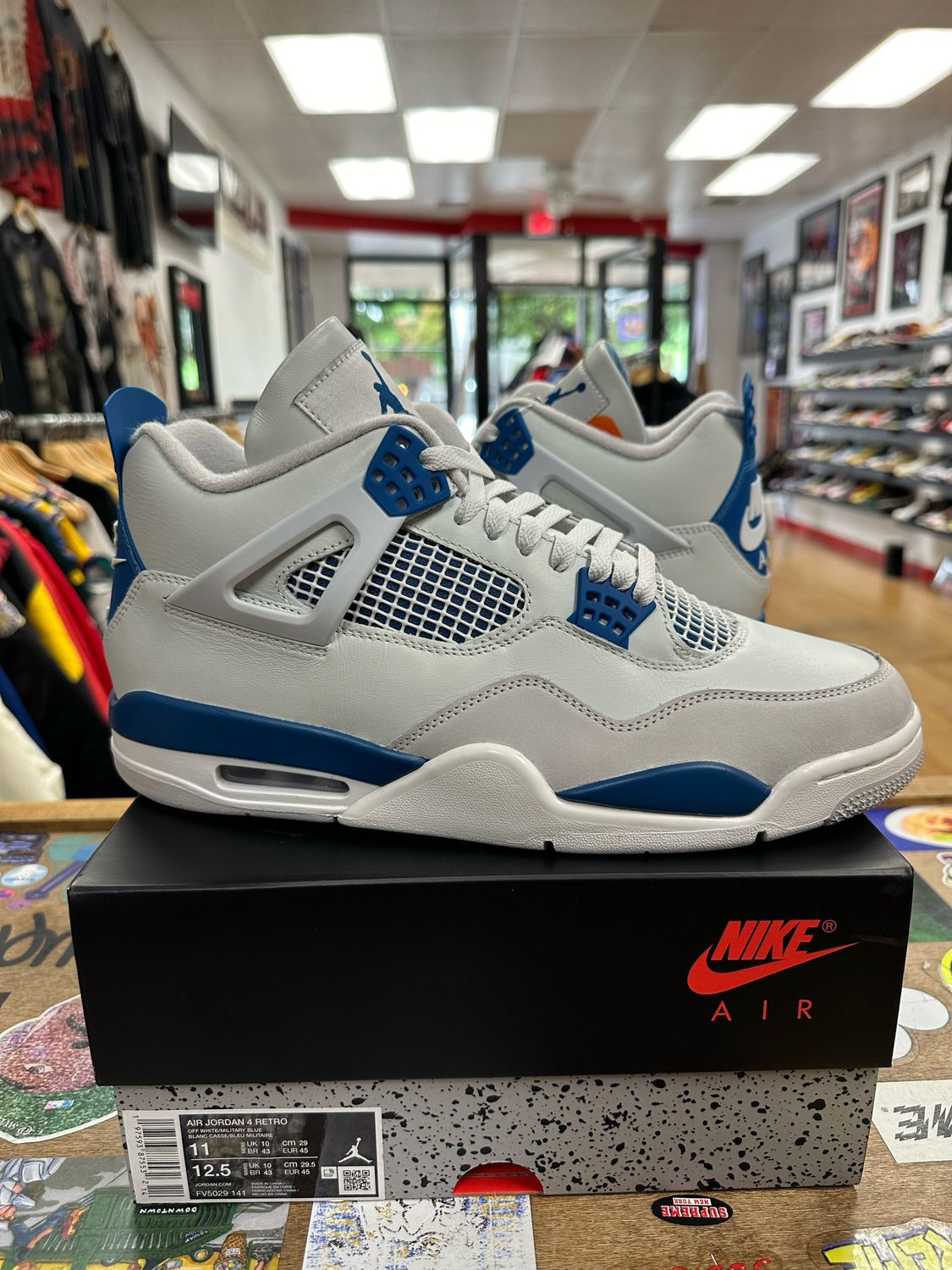 2024 Jordan 4 Retro Military Blue Size 11 Ds