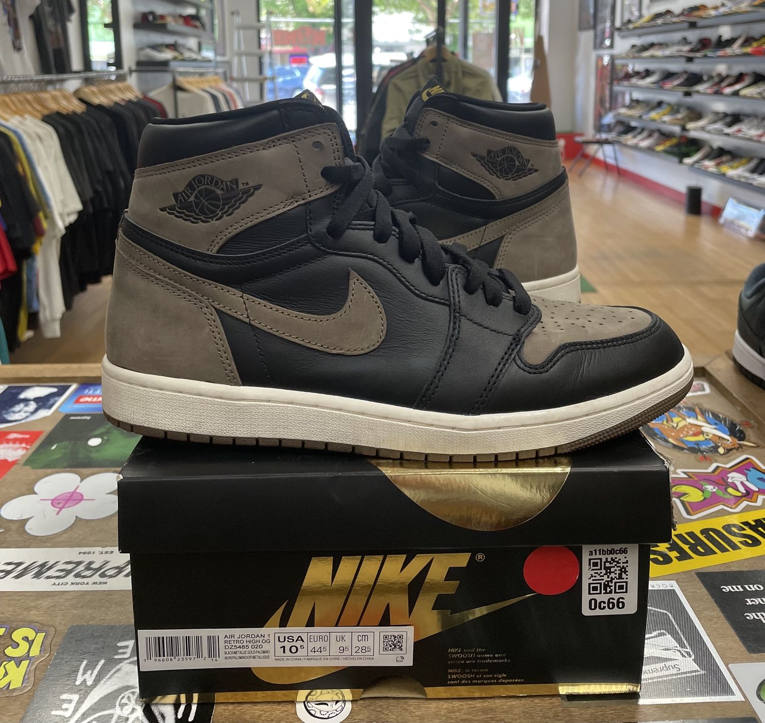 Jordan 1 Palomino Size 10.5 Pre Owned