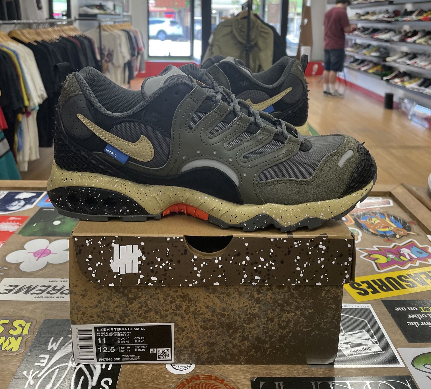 Tried On Nike Air Terra Humara Size 11