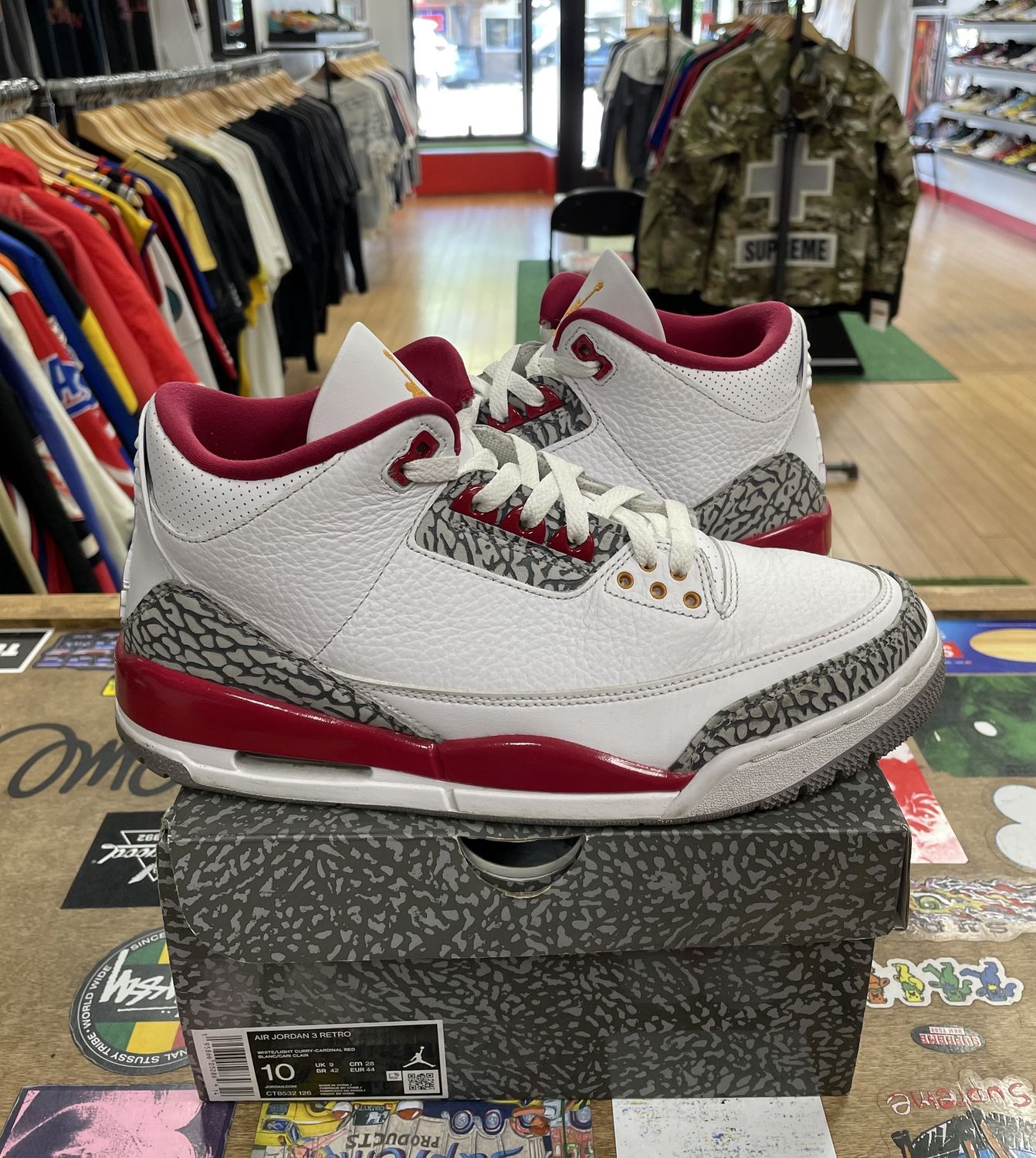 Pre Owned Jordan 3 Retro Cardinal Red Size 10