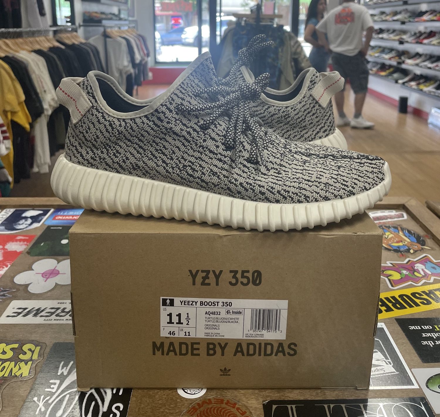 Adidas Yeezy Boost 350 Turtledove 2022 Size 11.5 Pre-Owned