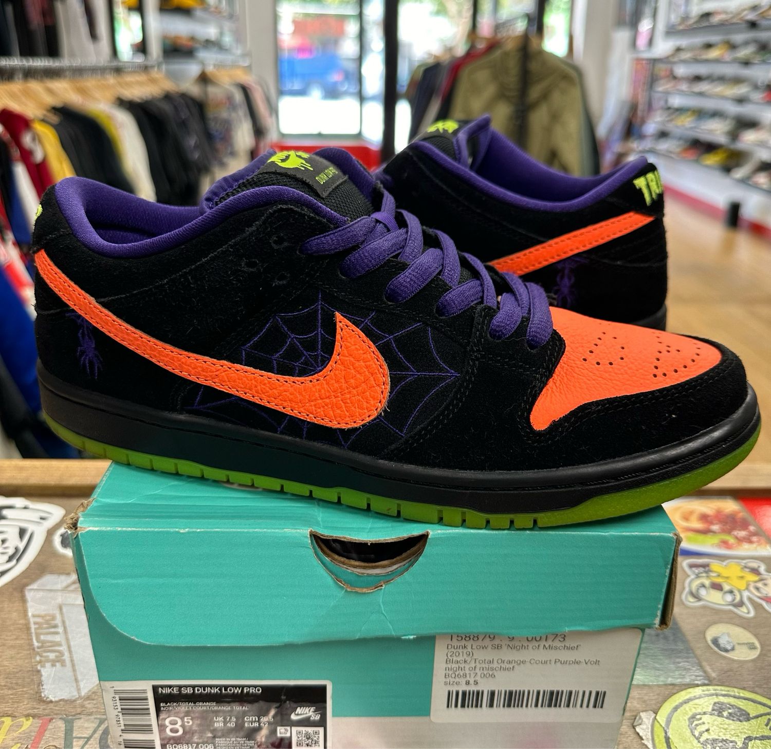 Nike SB Dunk Low Night of Mischief Halloween Size 8.5 Pre-Owned