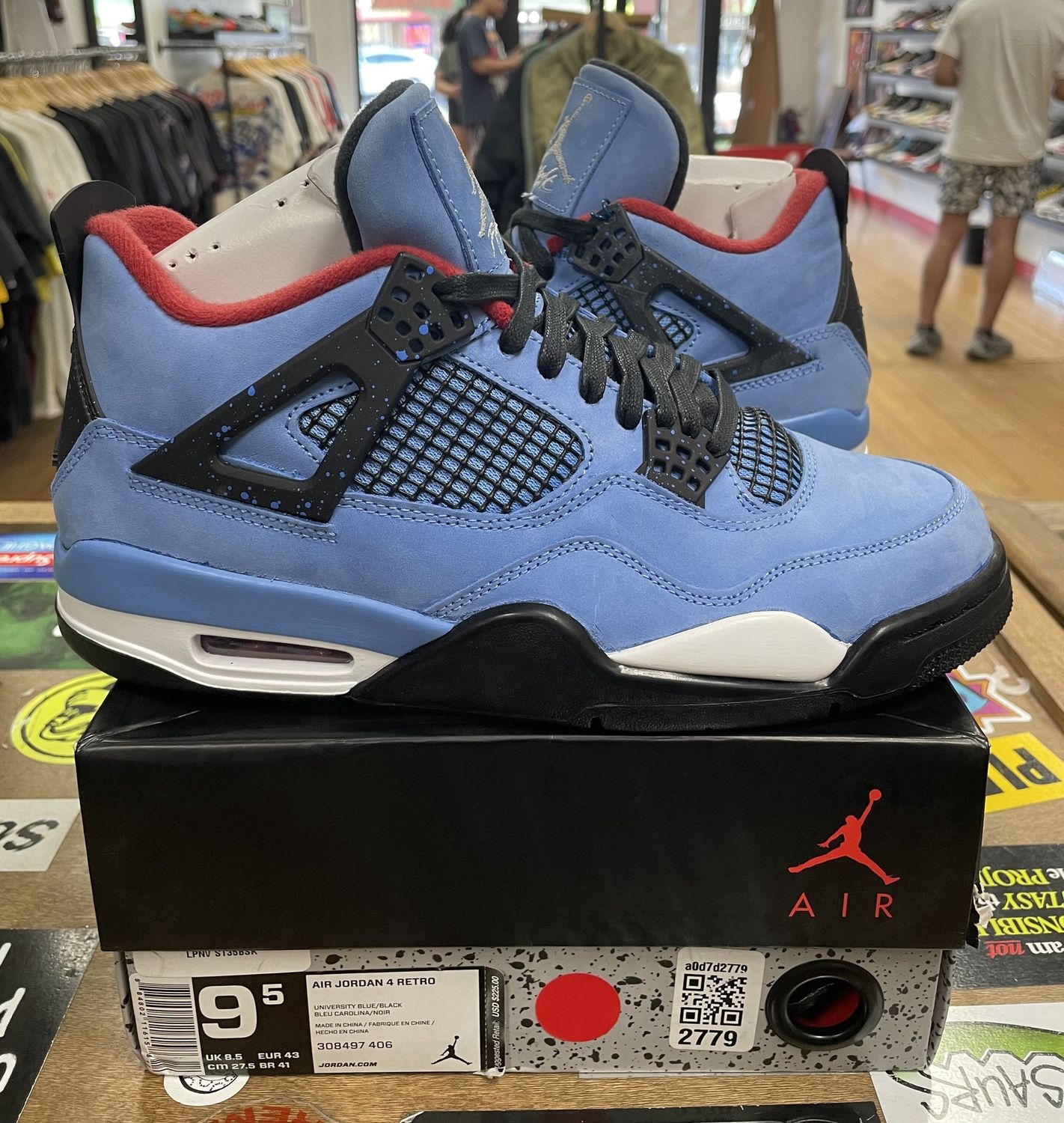 Jordan 4 Travis Scott Size 9.5 Tried-On