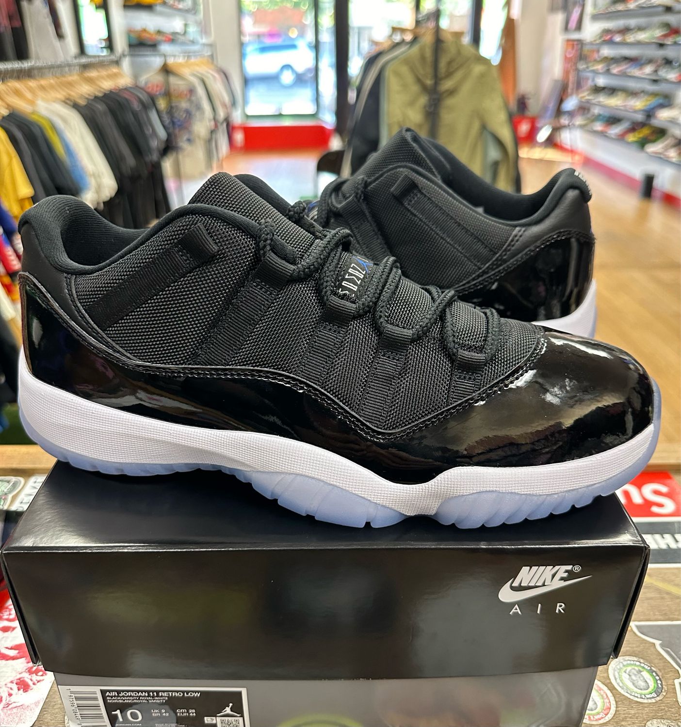 Jordan 11 Retro Low Space Jam Size 10 Ds