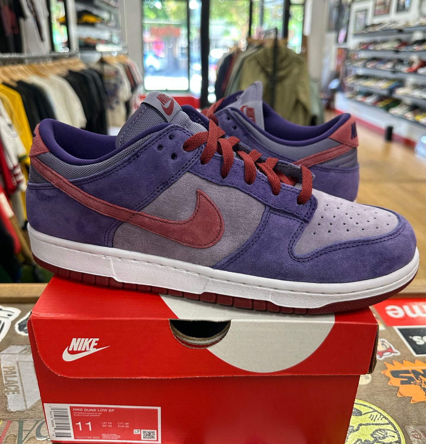 DS Nike Dunk Low Plum Size 11