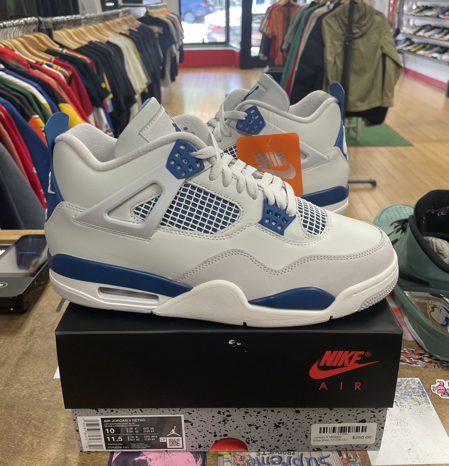 Jordan 4 Military Blue Size 10 DS (3)