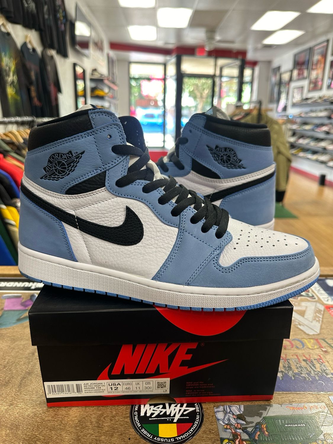 Jordan 1 Retro High OG University Blue Size 12 Used