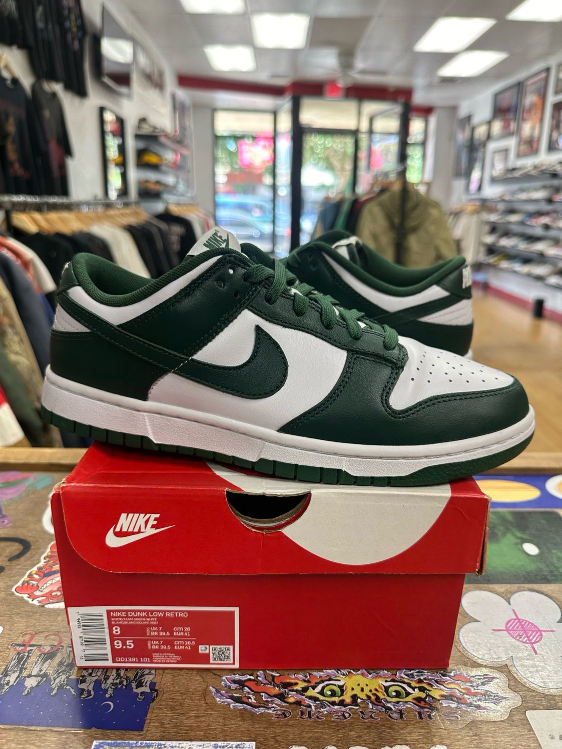 Nike Dunk Low Michigan State Size 8 Used