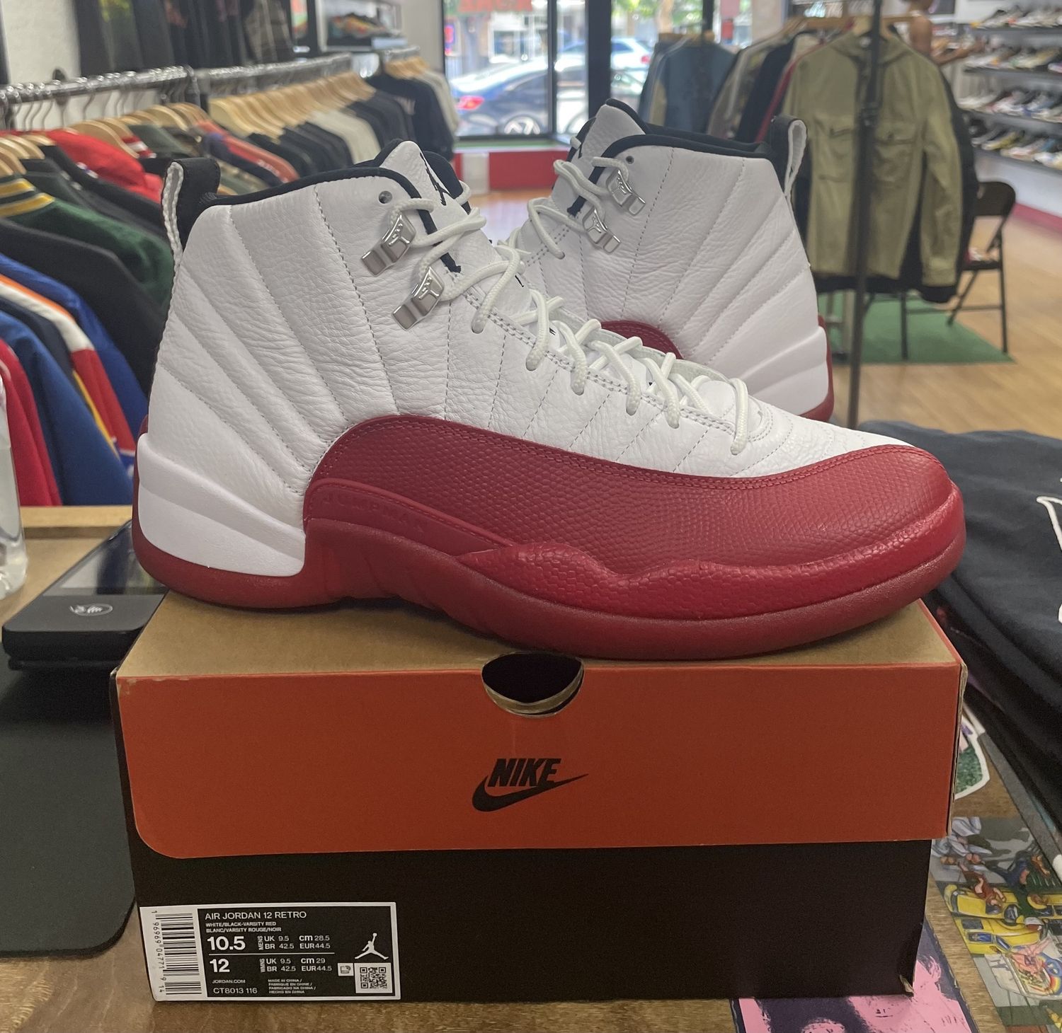 Pre Owned Jordan 12 Cherry Size 10.5
