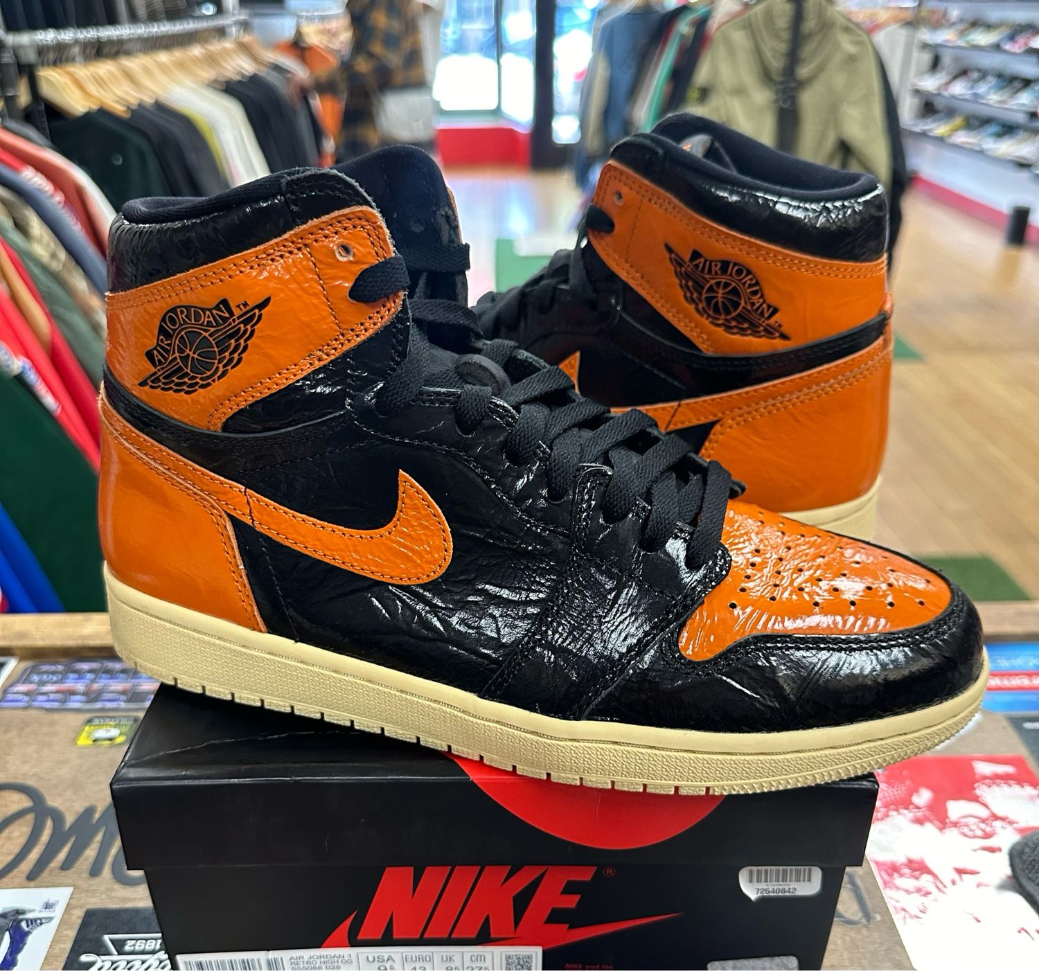 Pre Owned Jordan 1 Shattered Backboard  Size 9.5