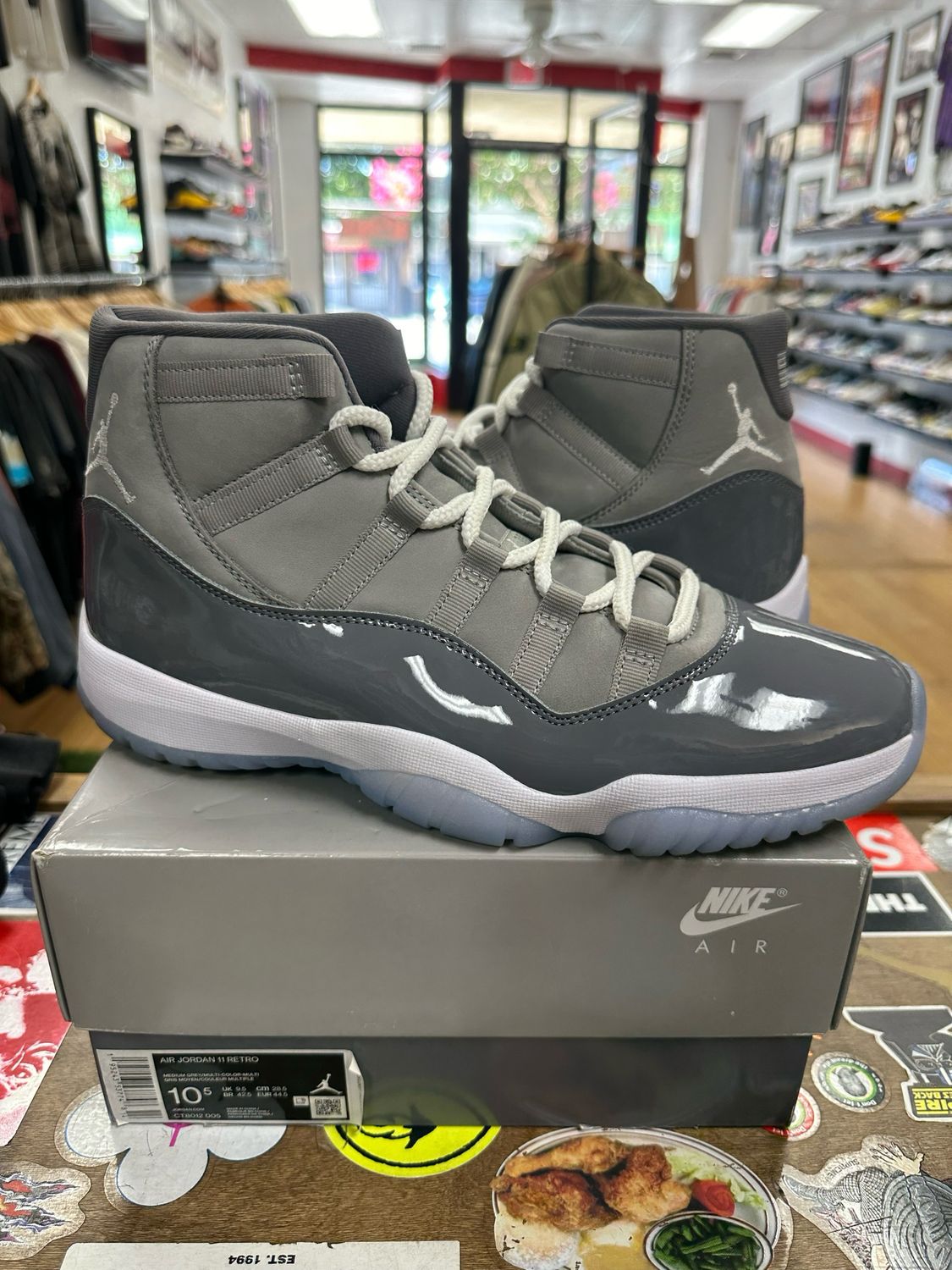 Pre Owned Jordan 11 Cool Grey Size 10.5
