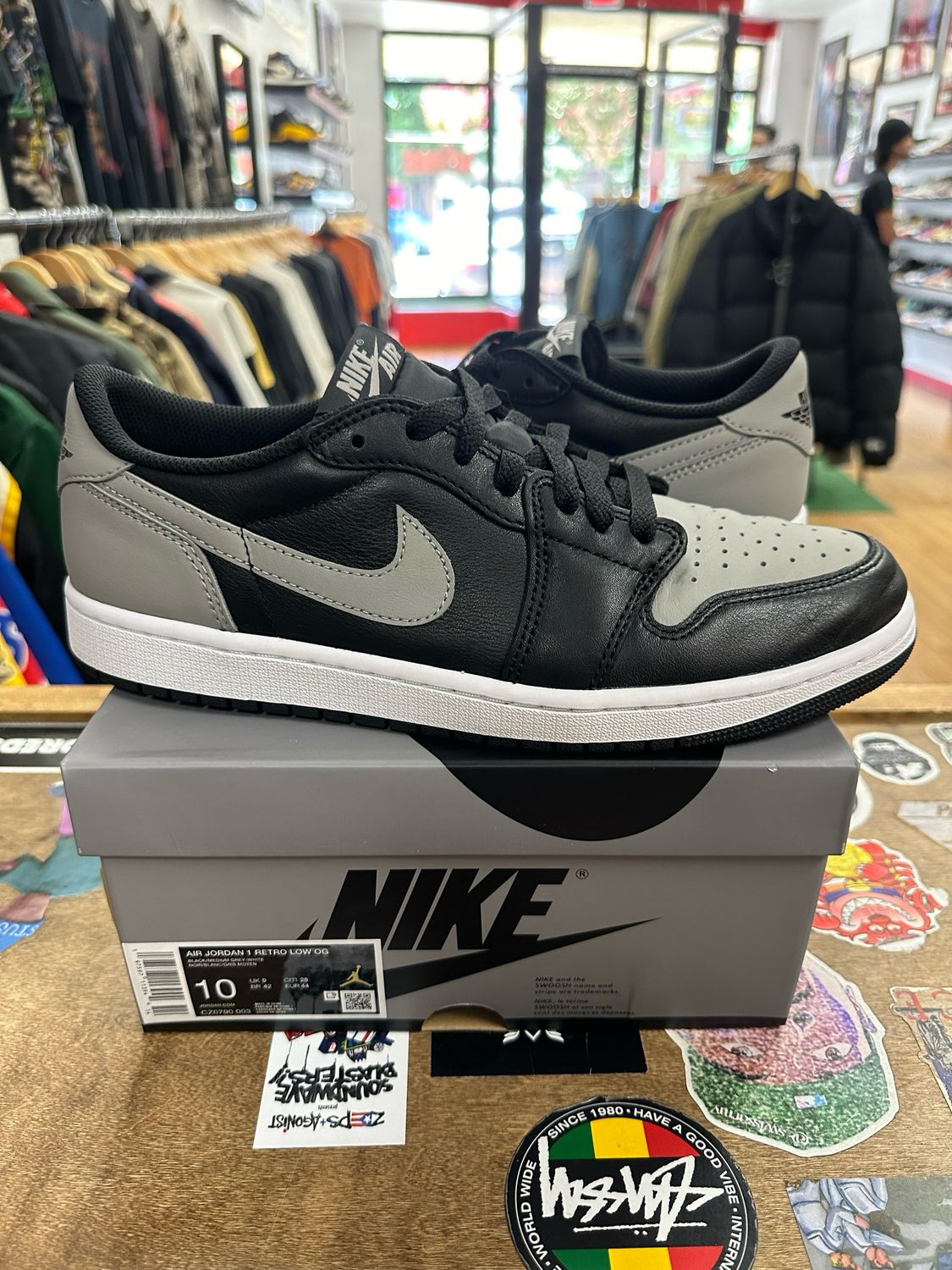 Jordan 1 Low Shadow Size 10 Pre Owned