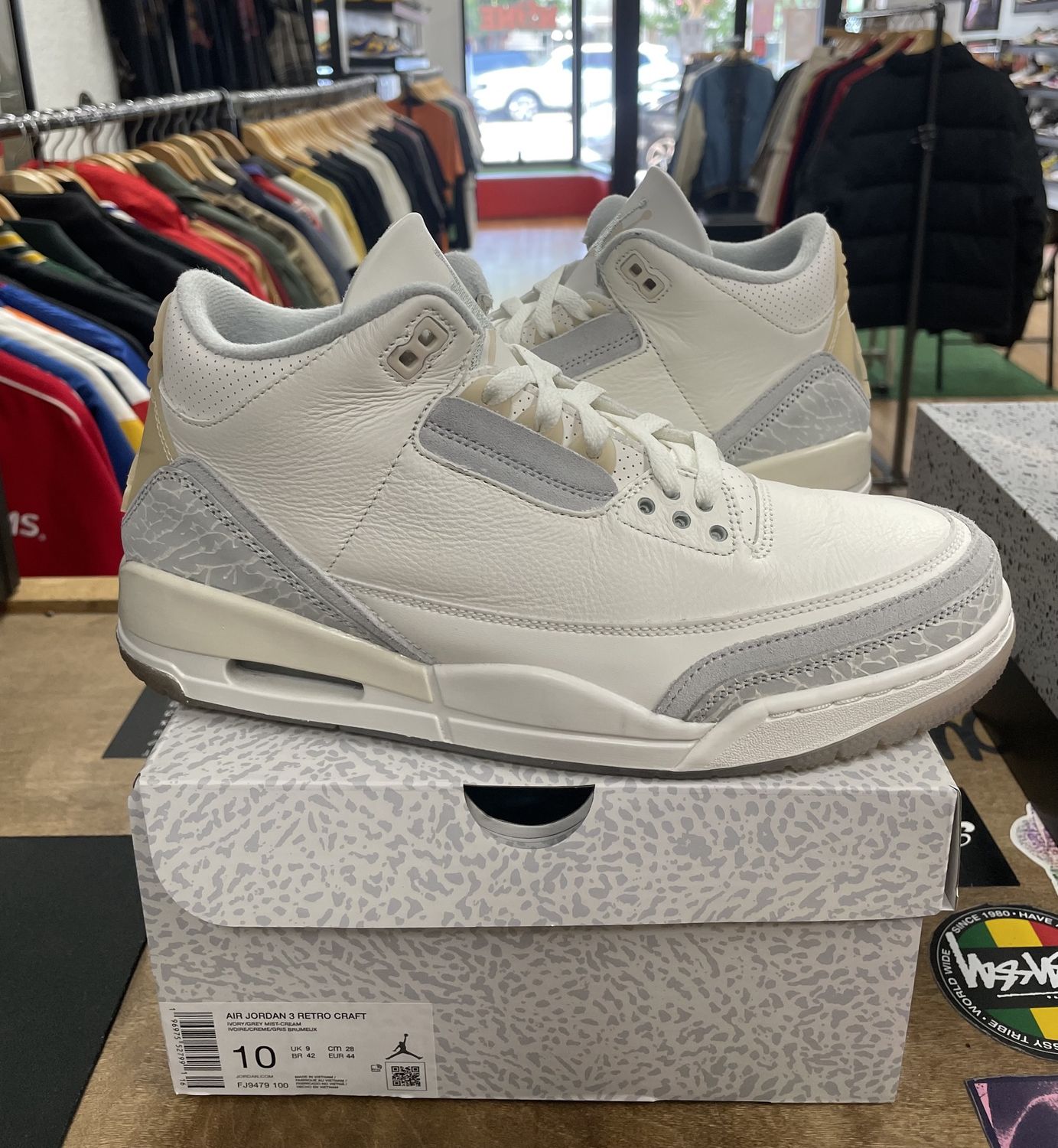 Pre Owned Jordan 3 Retro Craft Size 10
