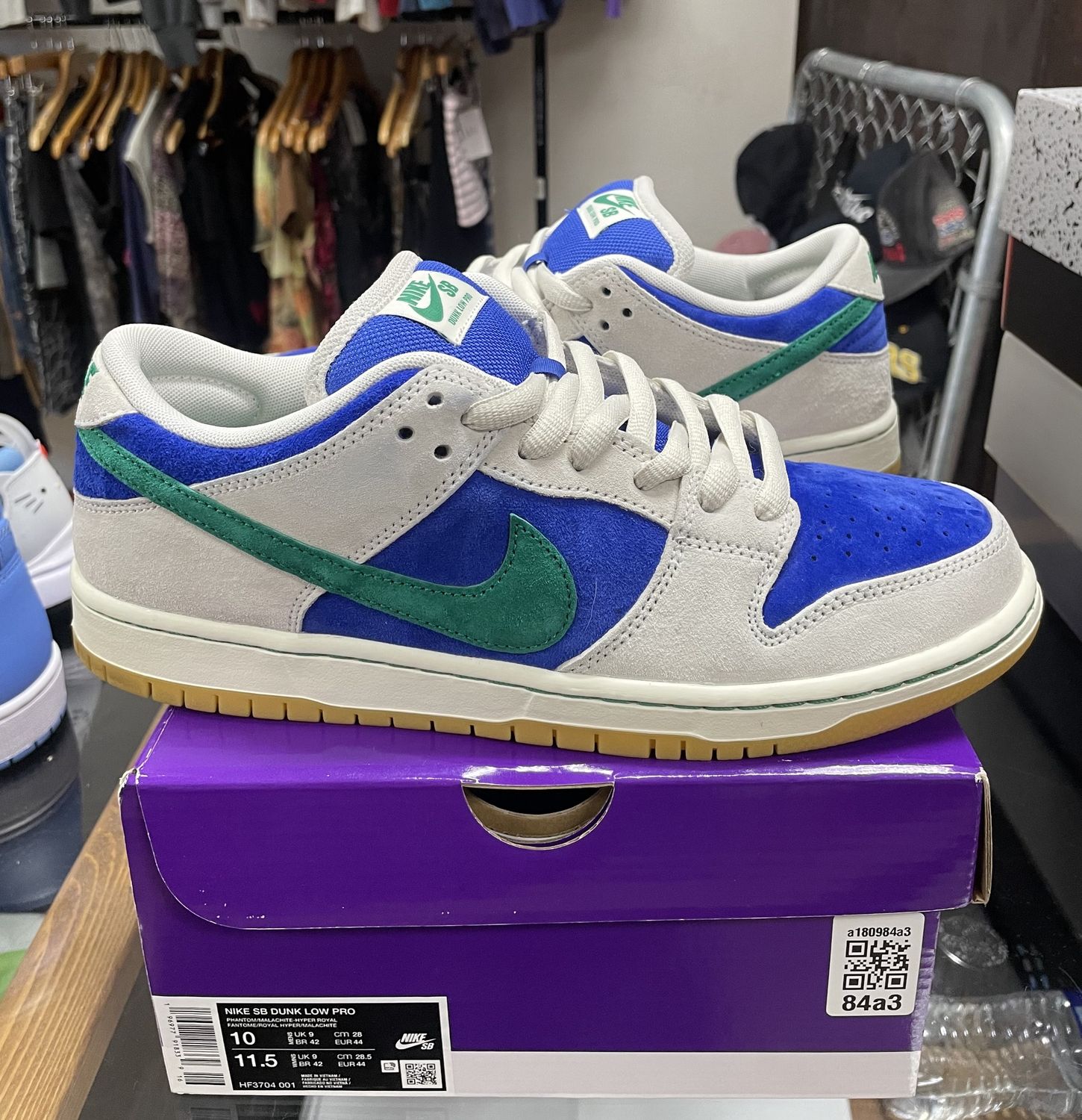 Pre Owned Nike SB Dunk Low Hyper Royal Malachite Size 10