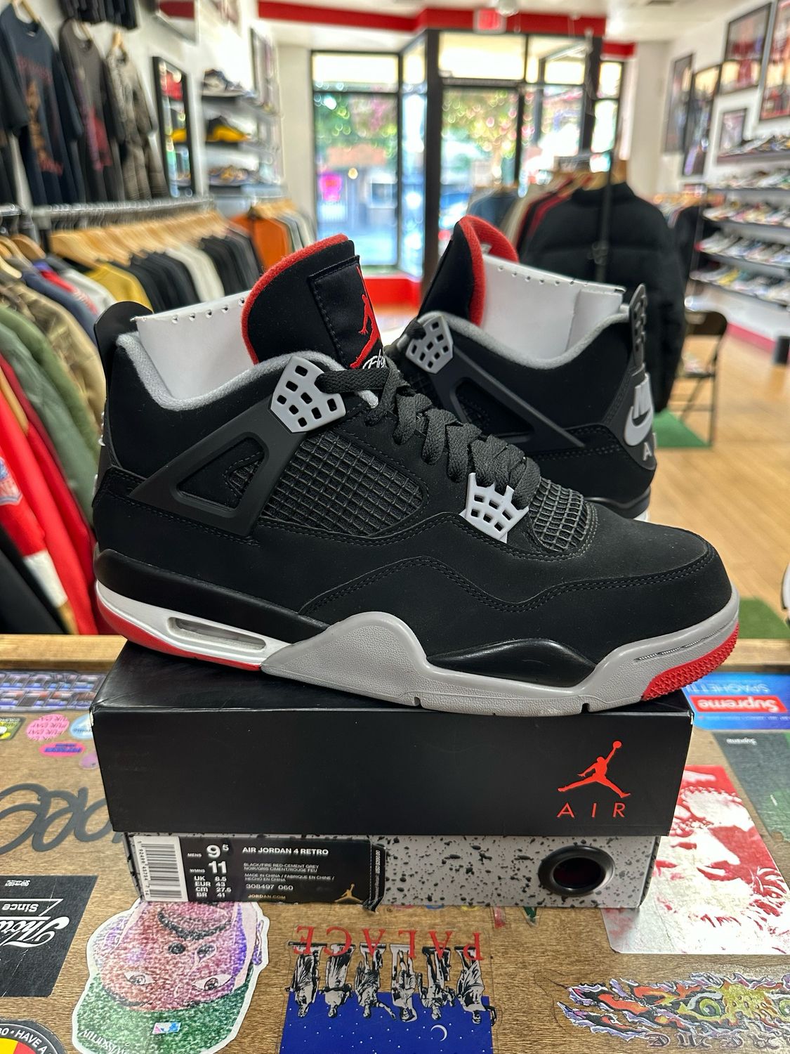 (2019) Jordan 4 Bred Size 9.5 Used
