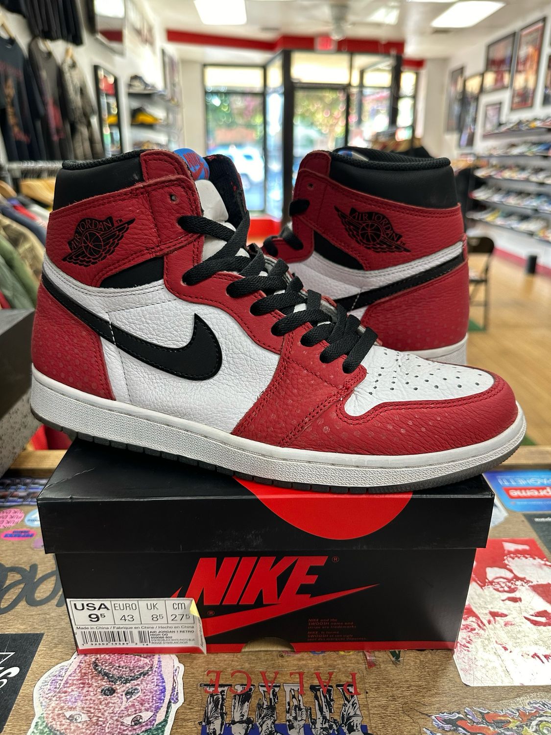 Jordan 1 Retro High Spider-Man Origin Story Size 9.5 Used