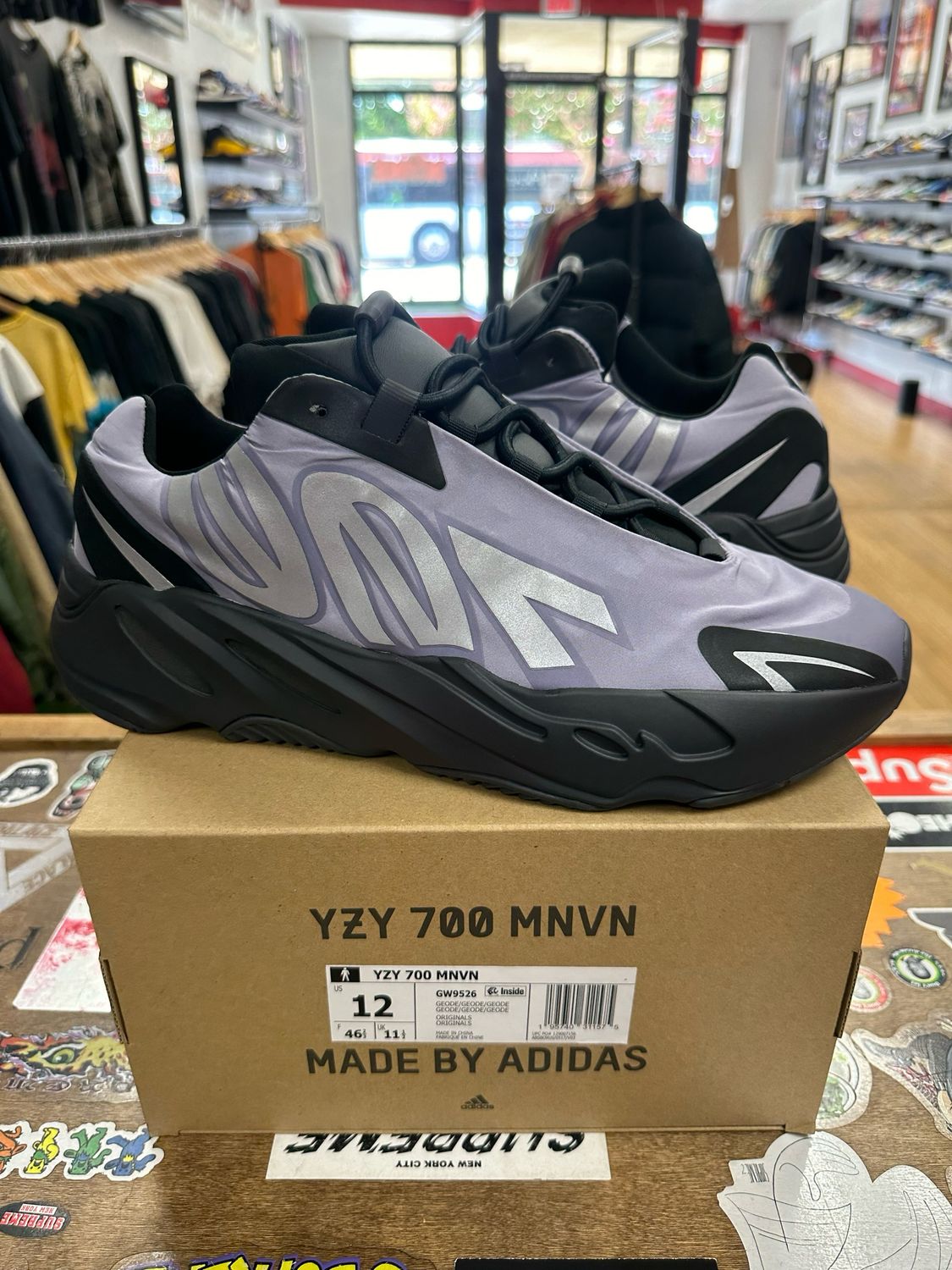 adidas Yeezy Boost 700 MNVN Geode Size 12 DS