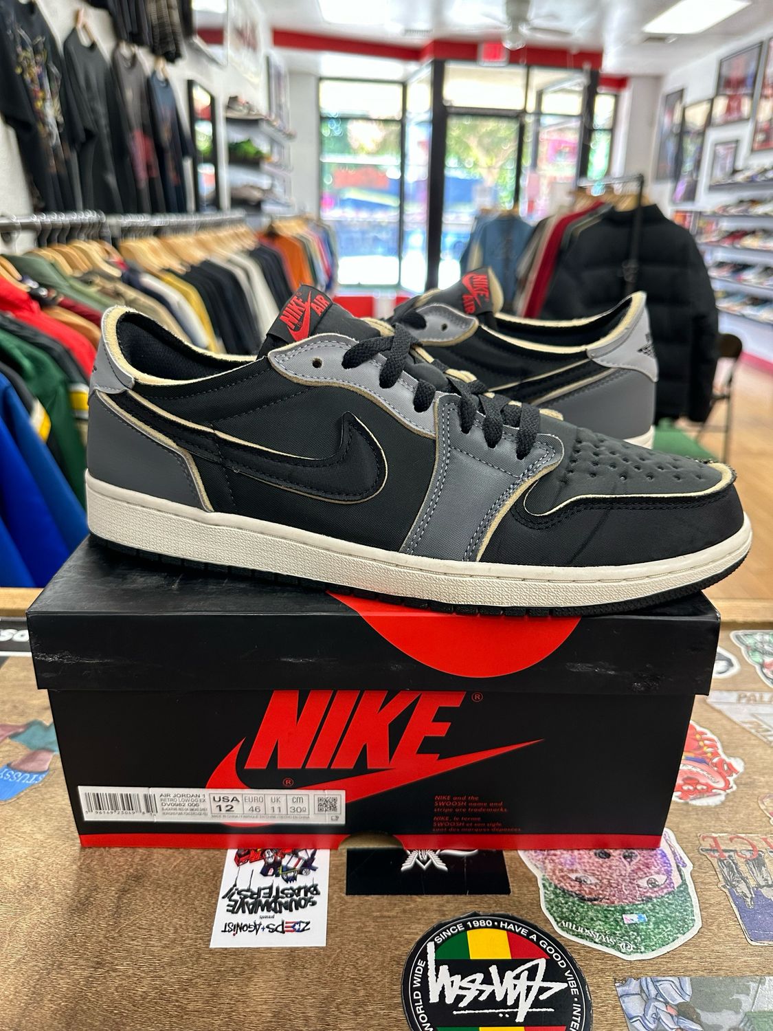 Jordan 1 Low OG EX Black Smoke Grey Size 12 Pre-Owned