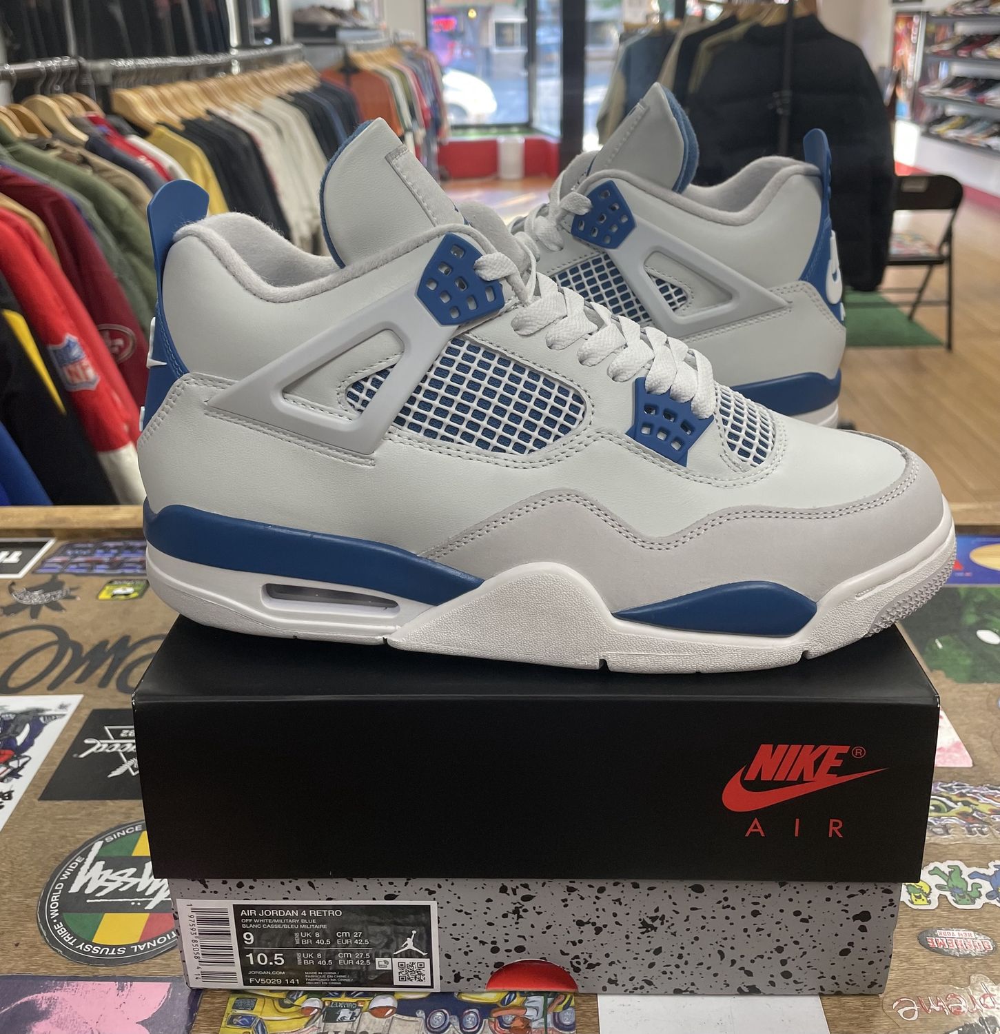 Ds Jordan 4 Retro Military Blue Size 9 (2024)