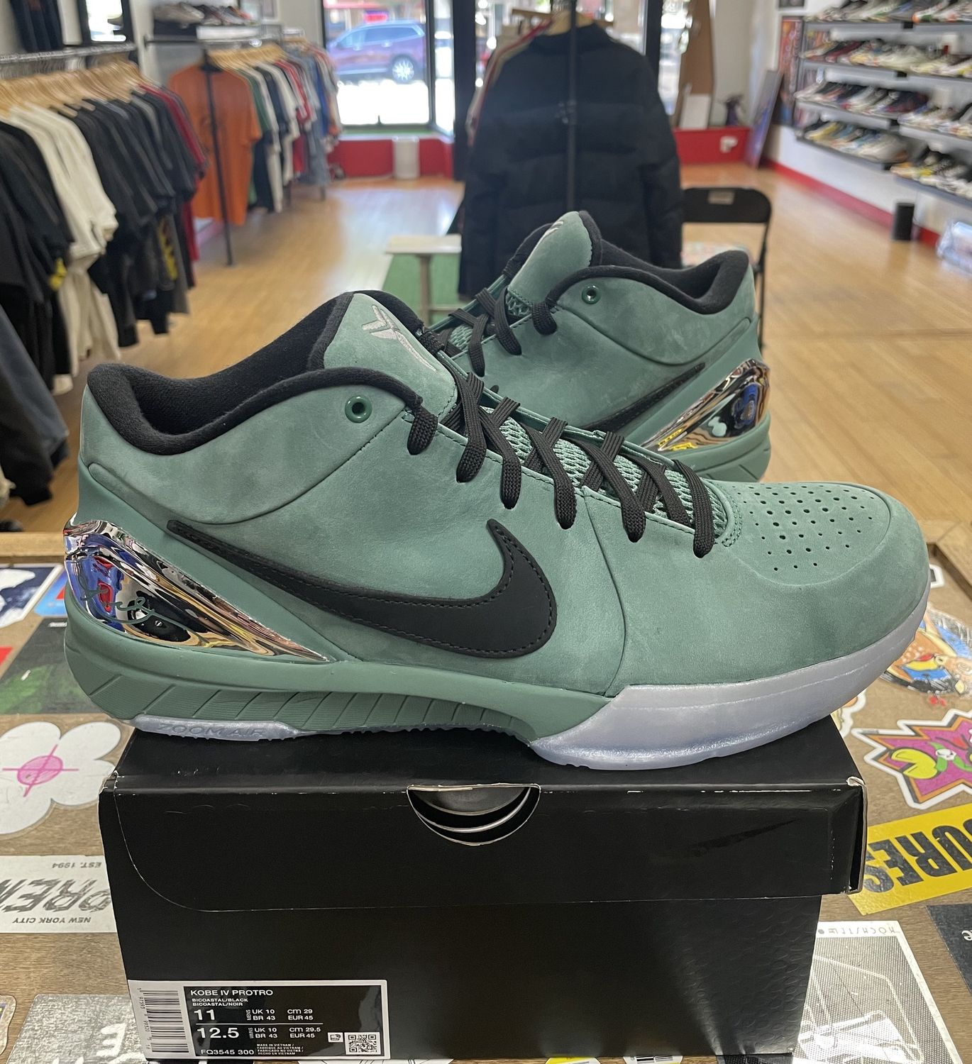 Nike Kobe 4 Protro Girl Dad Size 11 DS