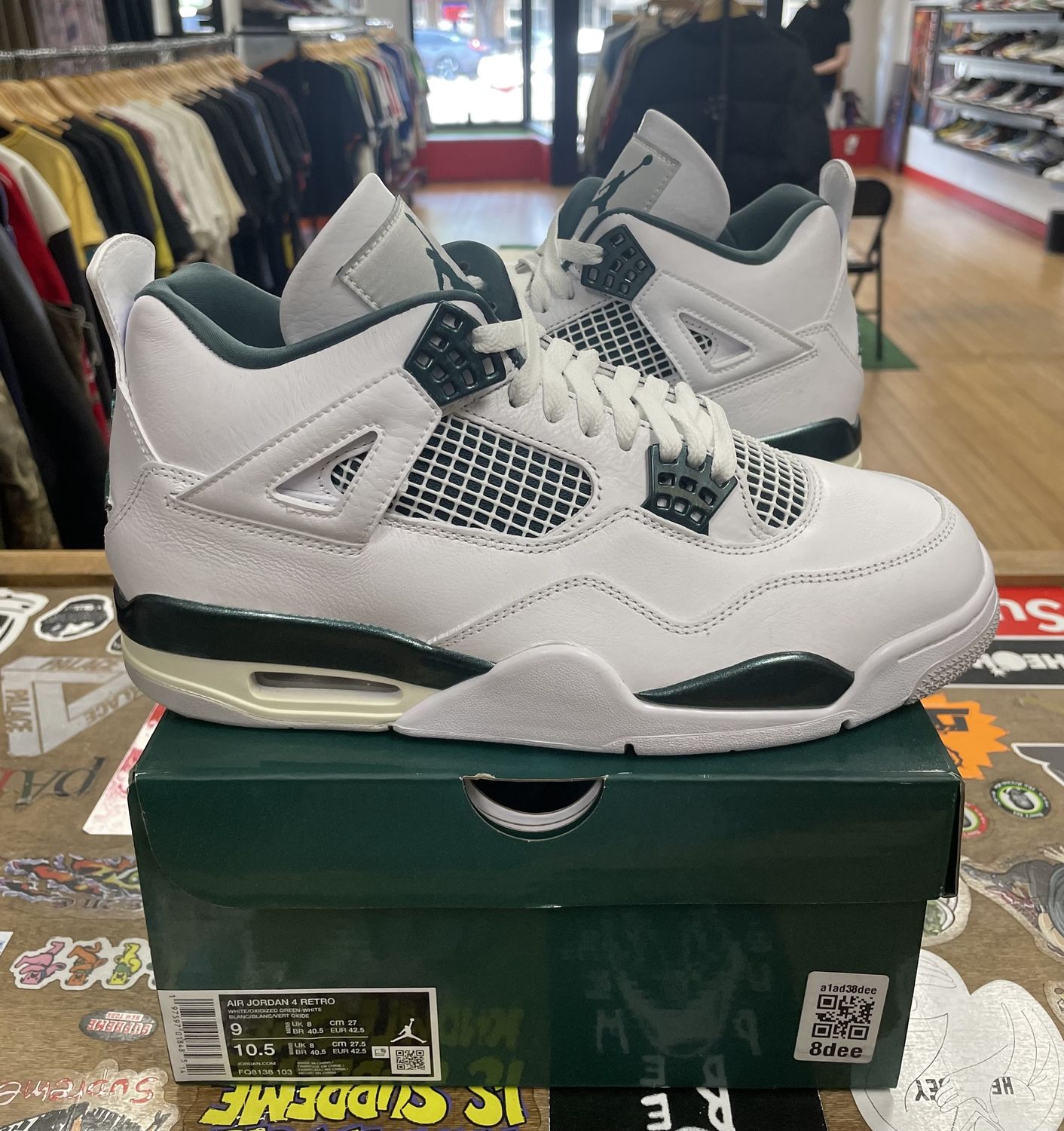 DS Jordan 4 Oxidized Green Size 9