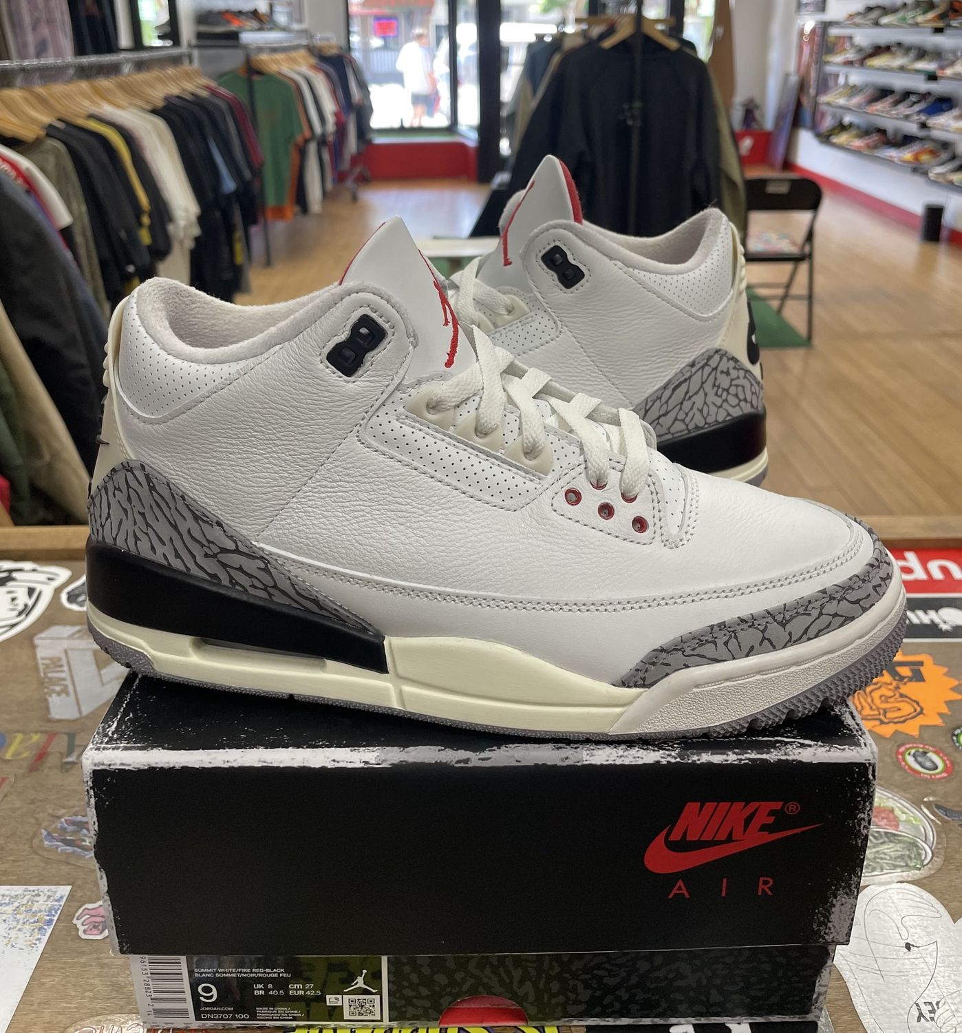 Pre-Owned Jordan 3 White Cement Reimagined Size 9