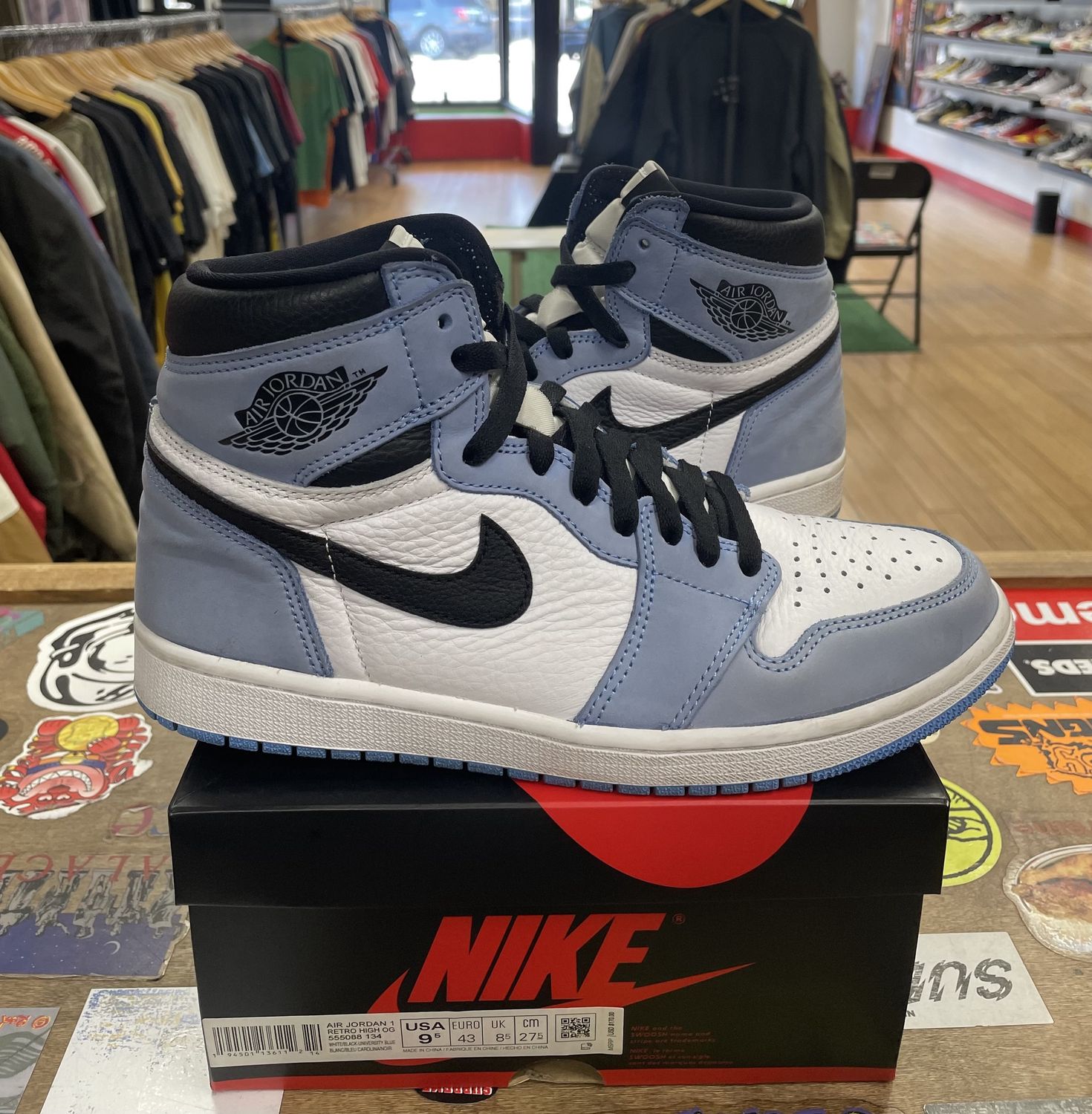 Pre-Owned Jordan 1 High University Blue Size 9.5