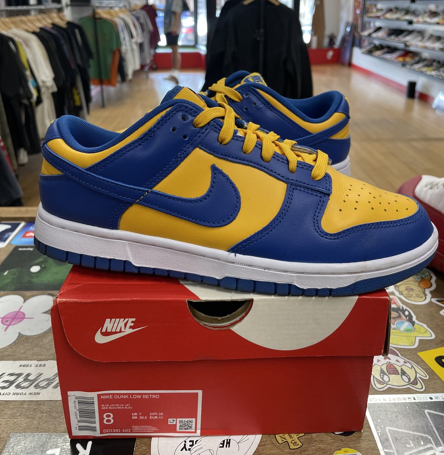 Nike Dunk Low UCLA Size 8 Pre Owned