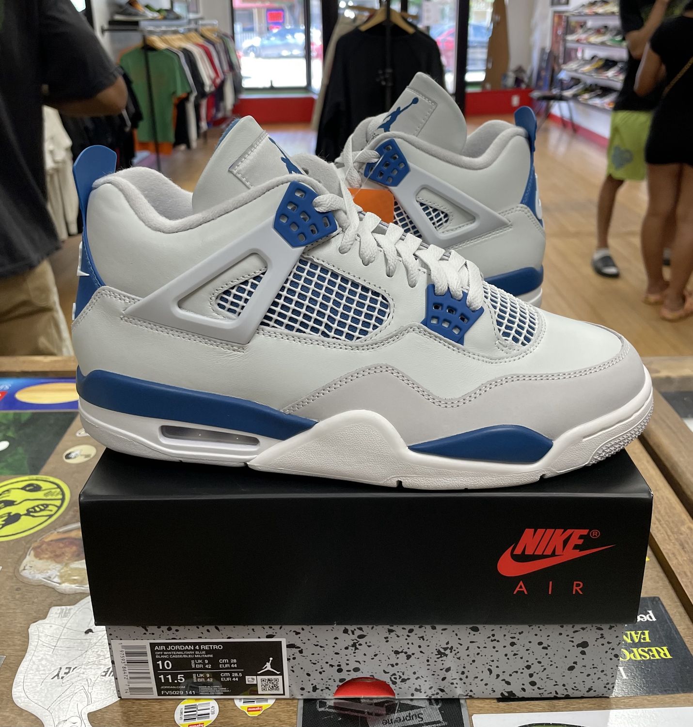 Jordan 4 Retro Military Blue (2024) Size 10 DS