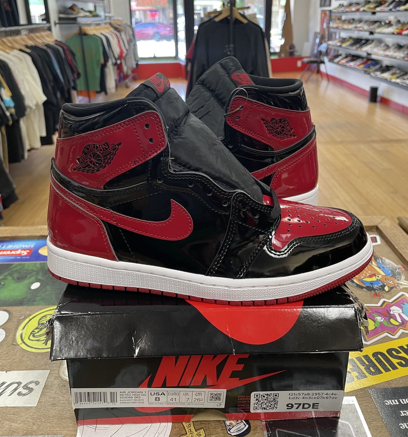 Jordan 1 Retro High OG Patent Bred Size 8 (Right Shoe Flaws)