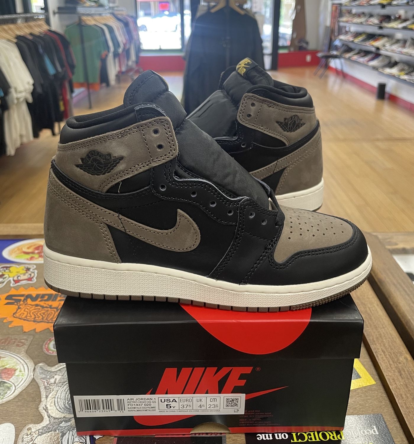Jordan 1 Retro High OG Palomino (GS) Size 5y DS