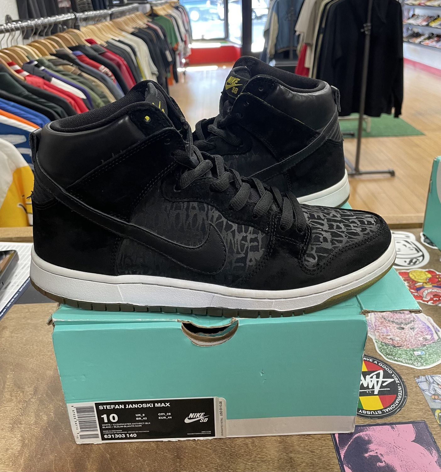 Pre Owned Nike SB Dunk High Neckface Size 10 REP BOX
