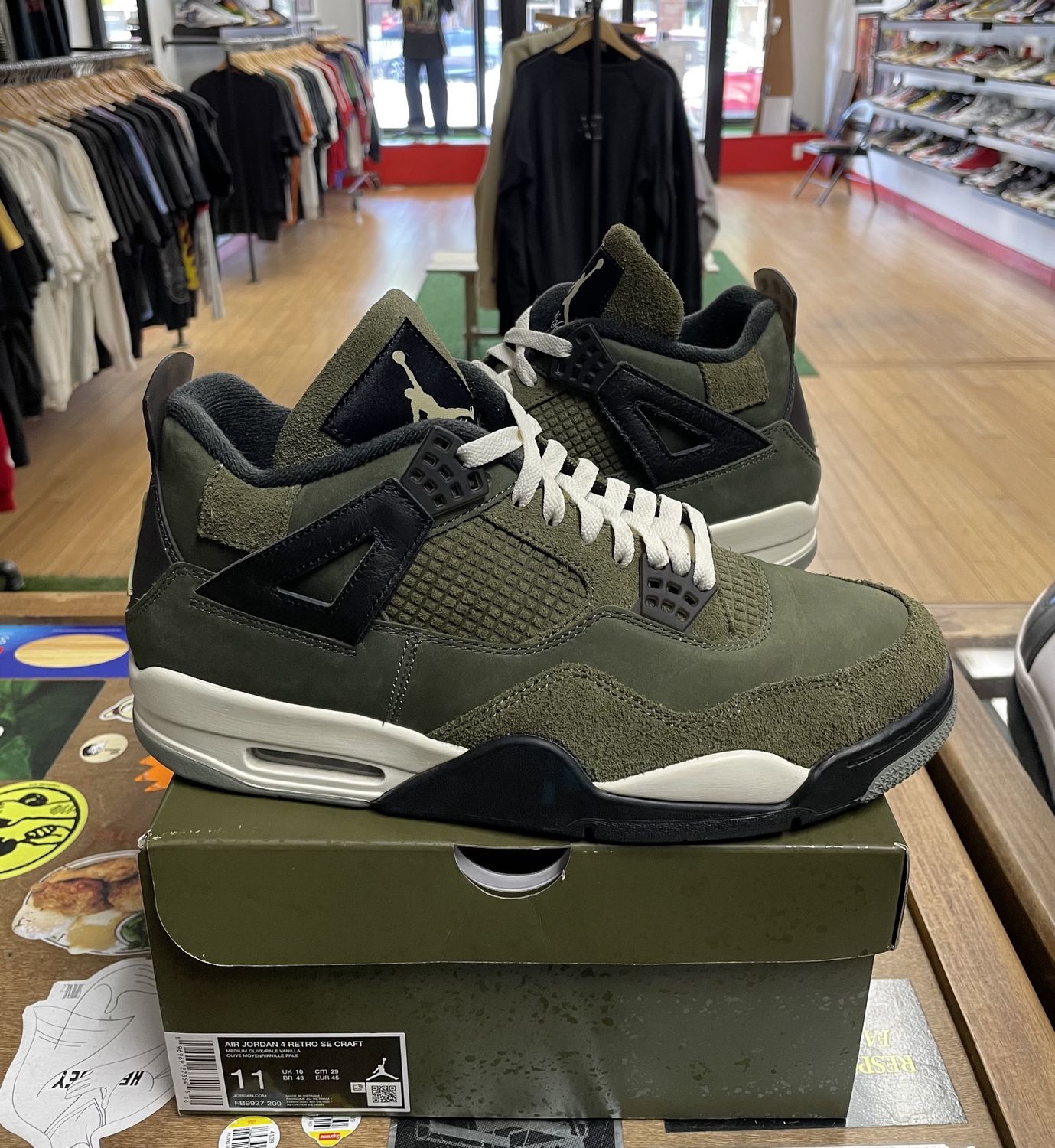 Jordan 4 Retro SE Craft Medium Olive Size 11 Pre Owned
