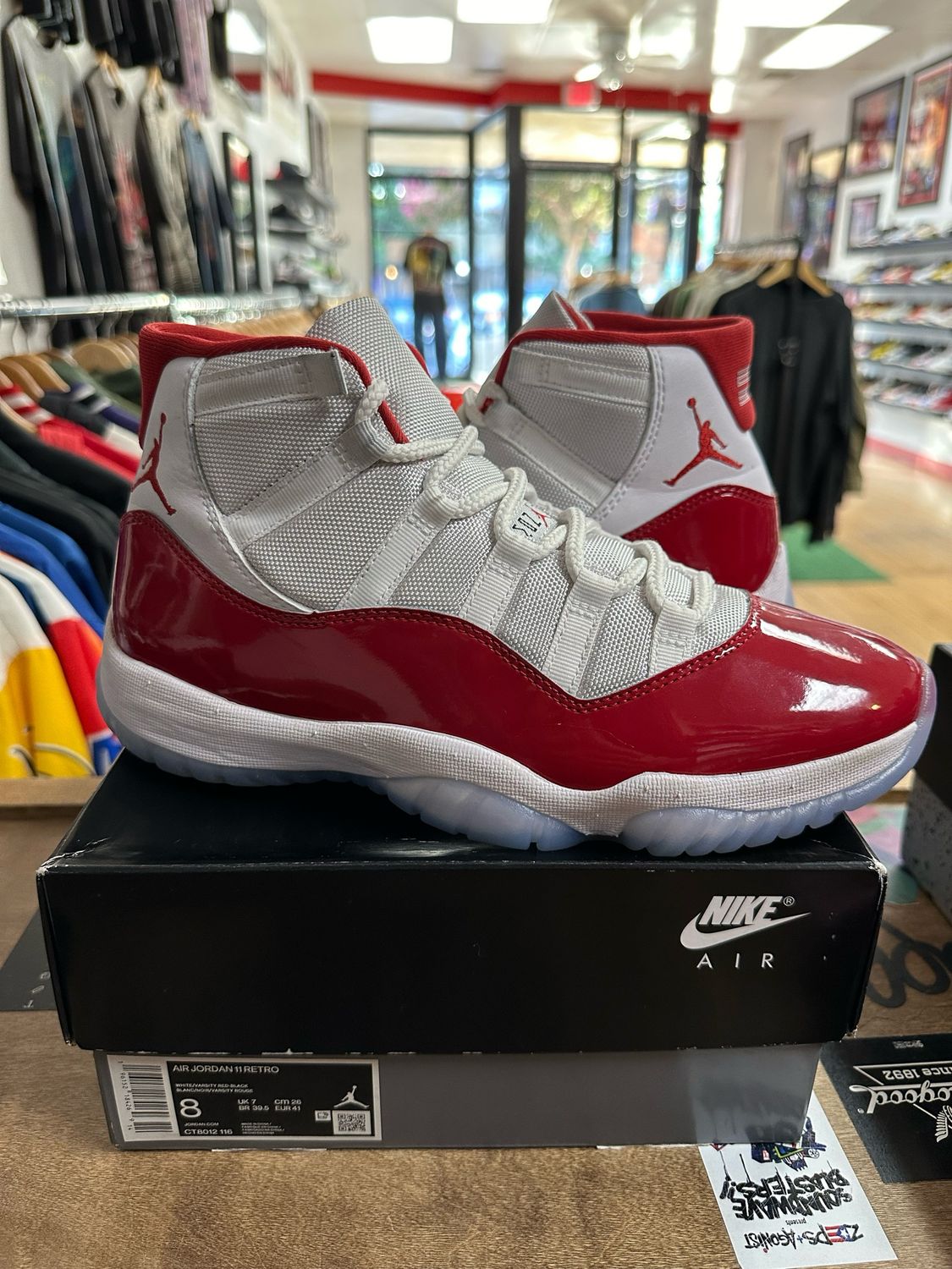 Pre-Owned Jordan 11 Cherry Size 8