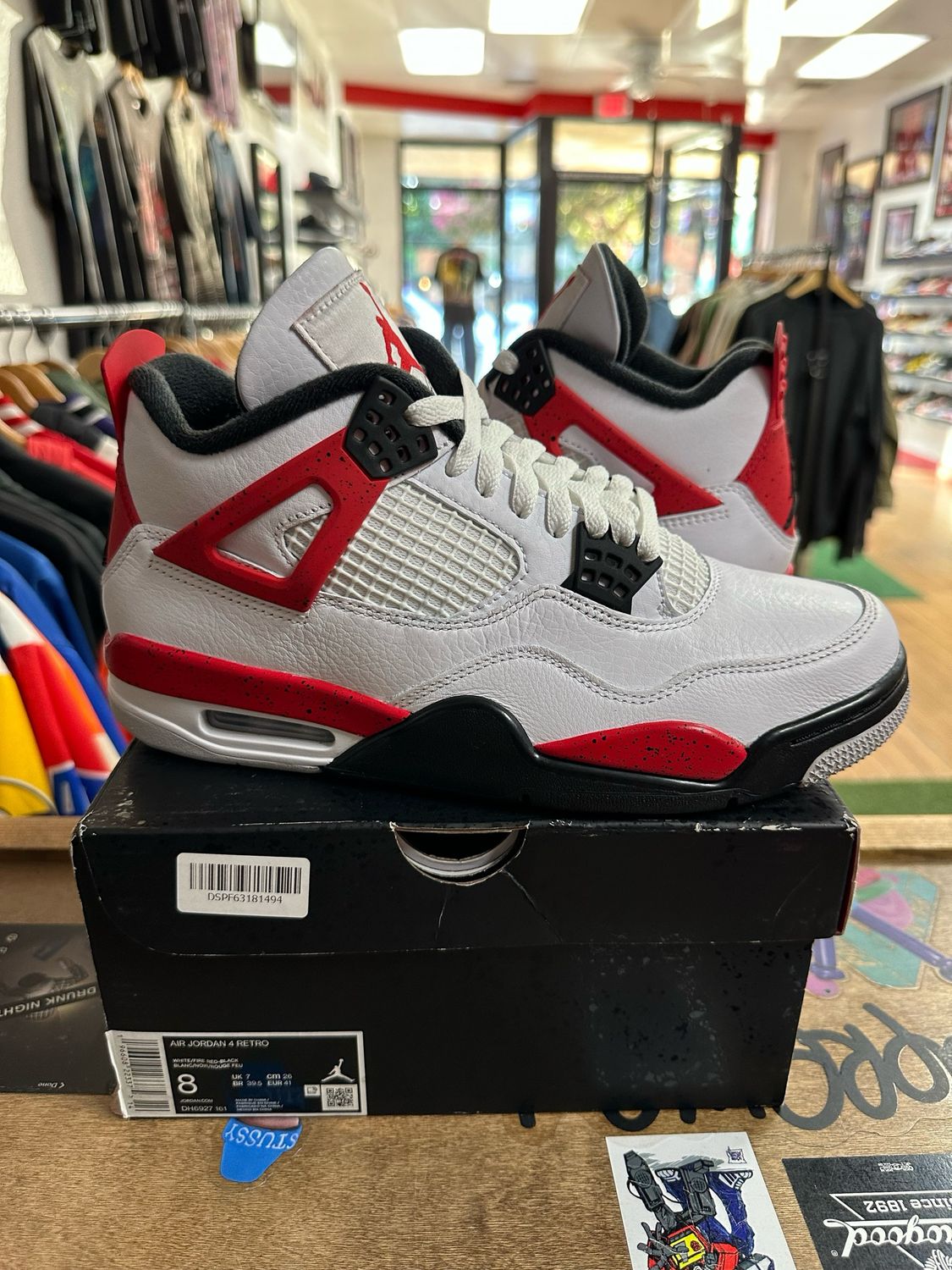 Pre-Owned Jordan 4 Red Cement Size 8