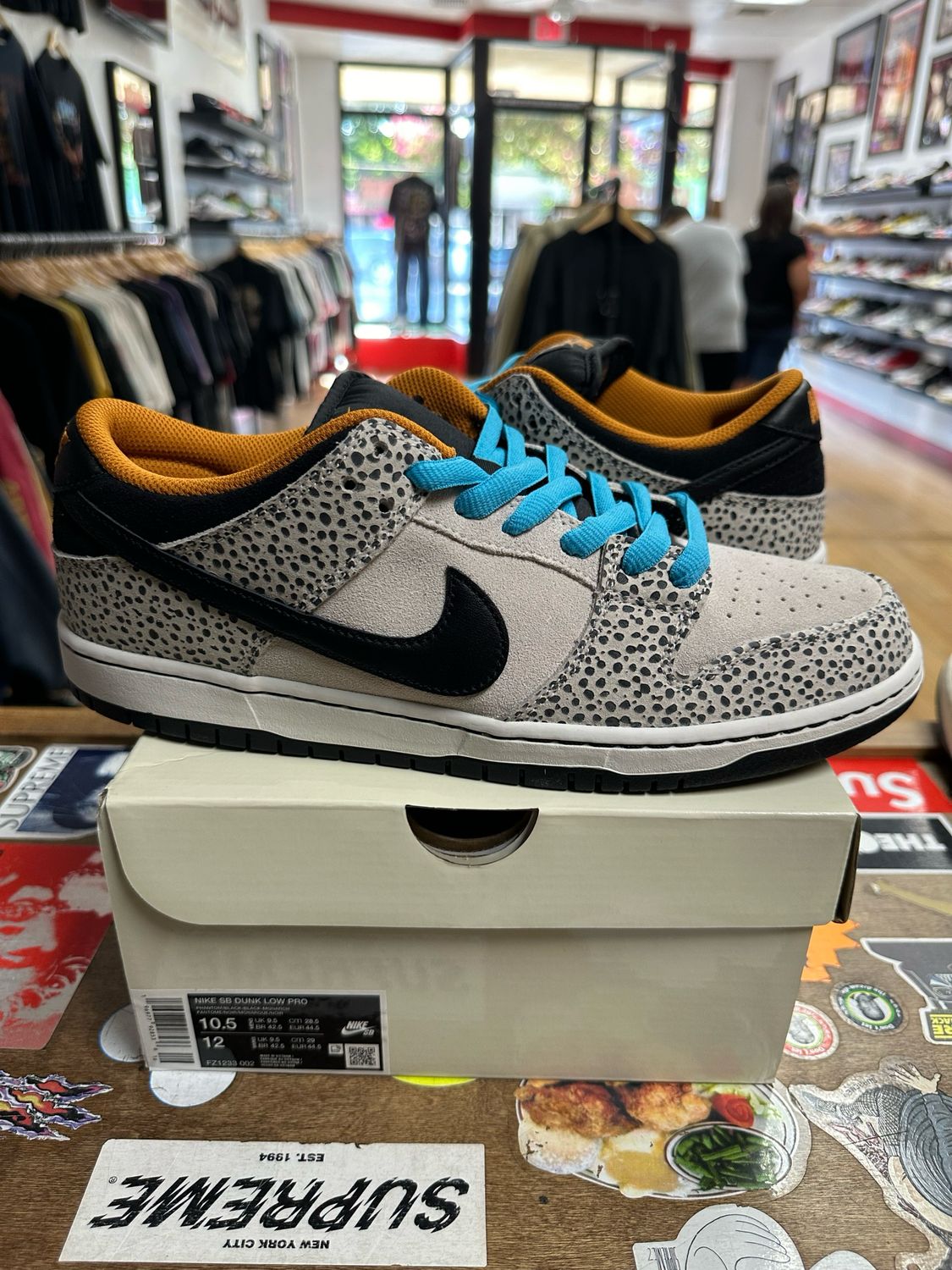 Nike SB Dunk Low Electric Pack Olympic Safari Size 10.5 DS