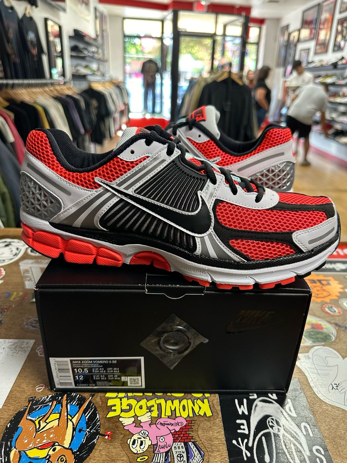 Nike Zoom Vomero 5 Bright Crimson Size 10.5 DS