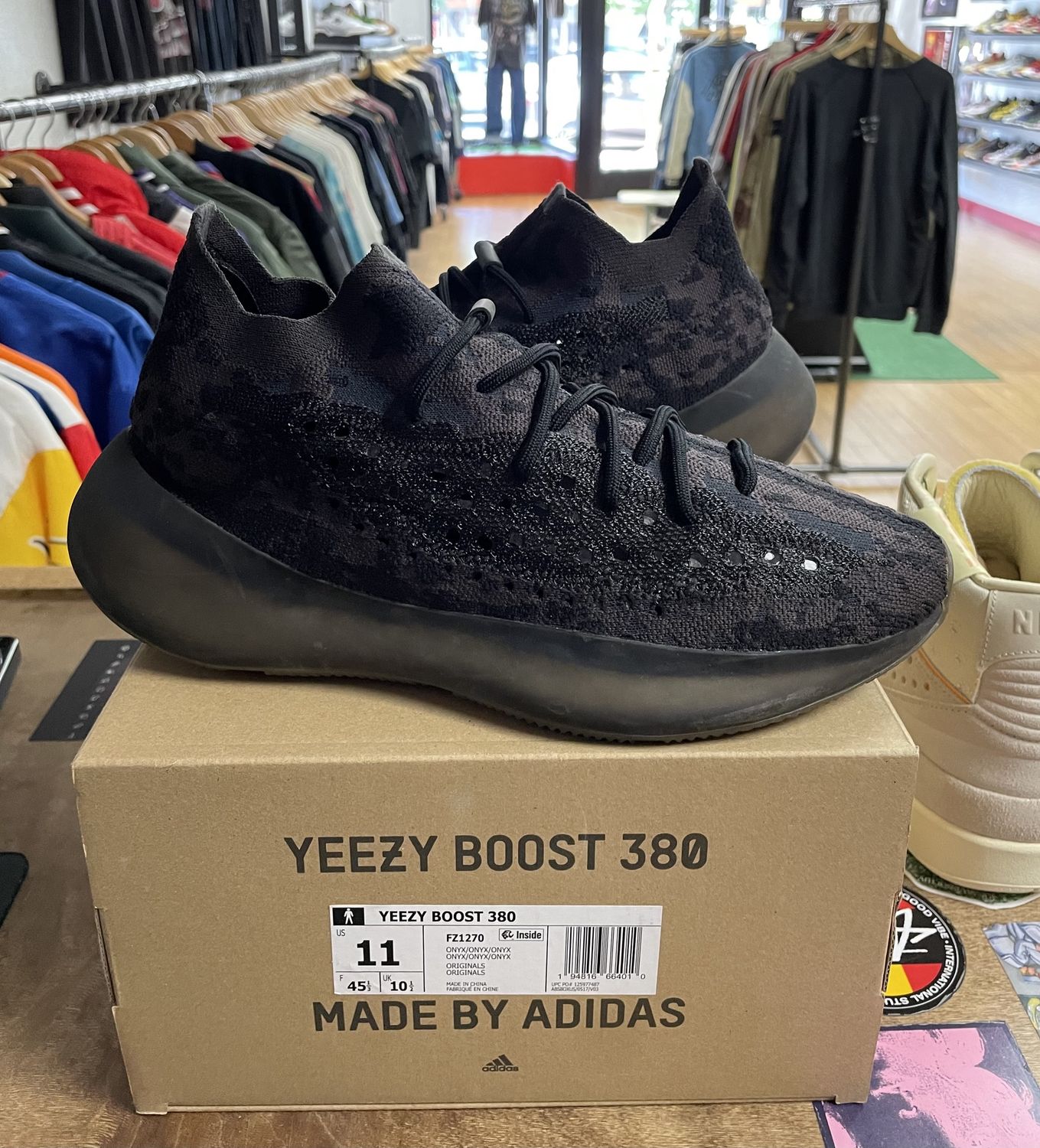 Pre-Owned Yeezy 380 Onyx Size 11