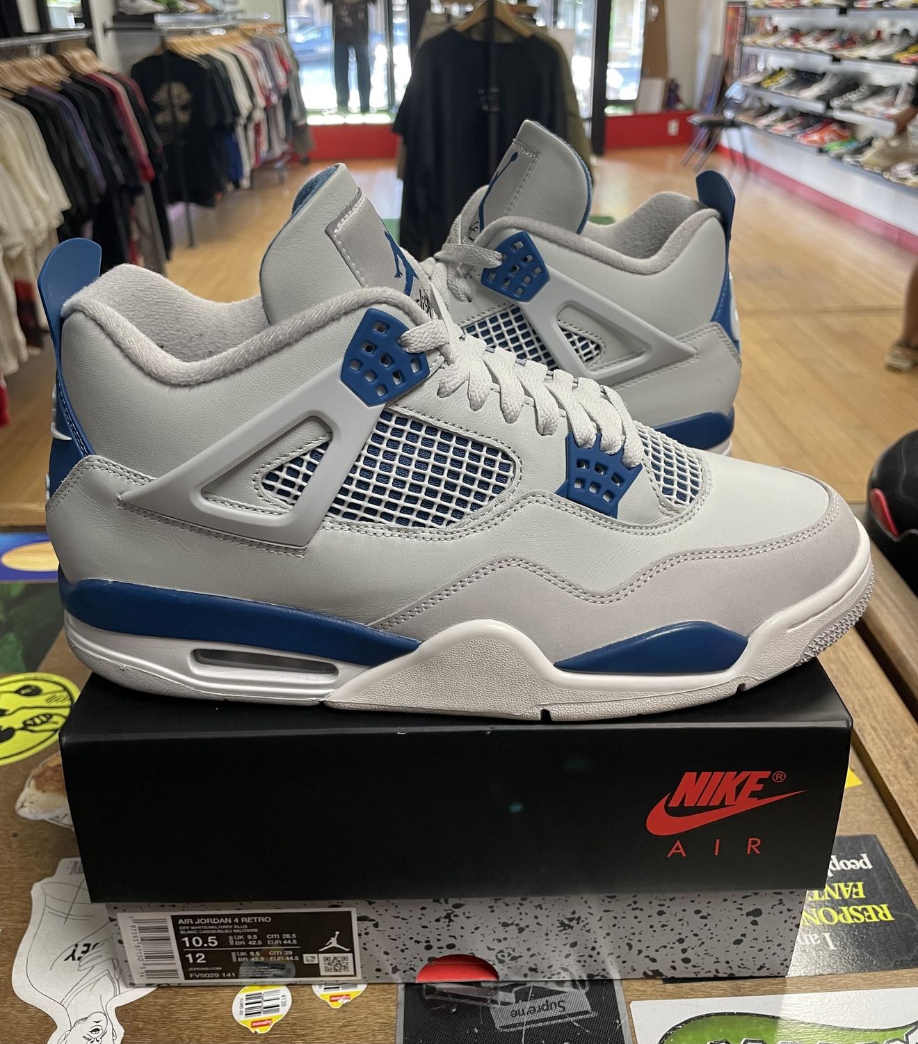 Jordan 4 Retro Military Blue (2024) Size 10.5 Pre Owned