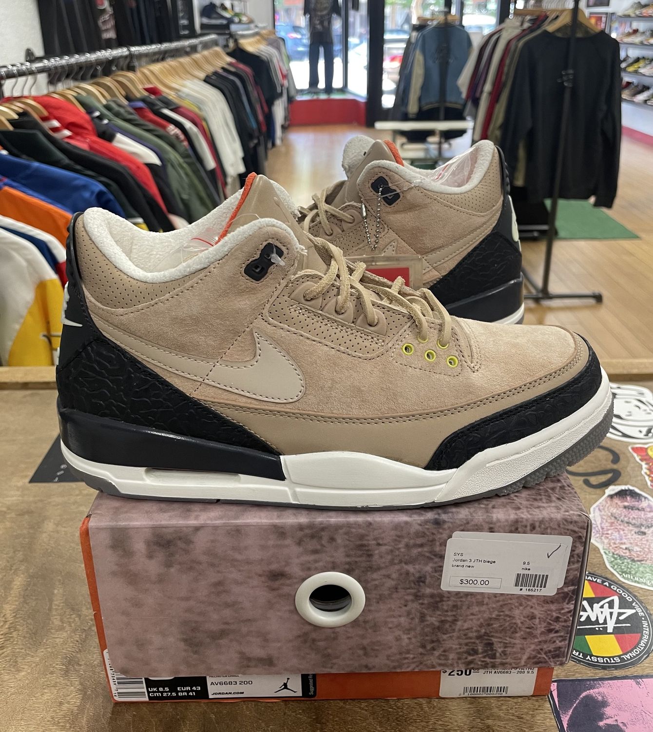 DS Jordan 3 Retro JTH Bio Beige Size 9.5