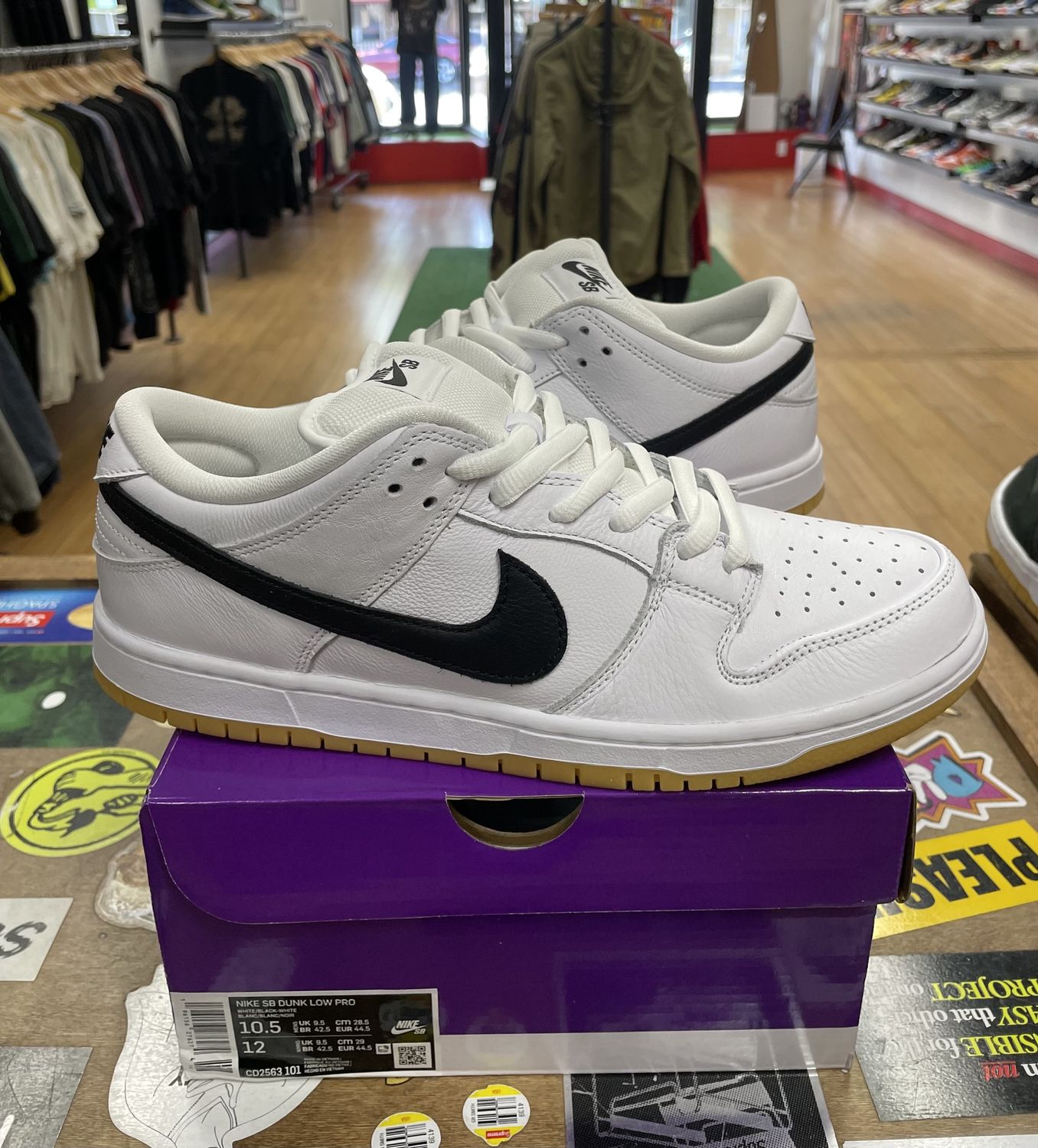 Nike SB Dunk Low Pro White Gum Size 10.5 DS