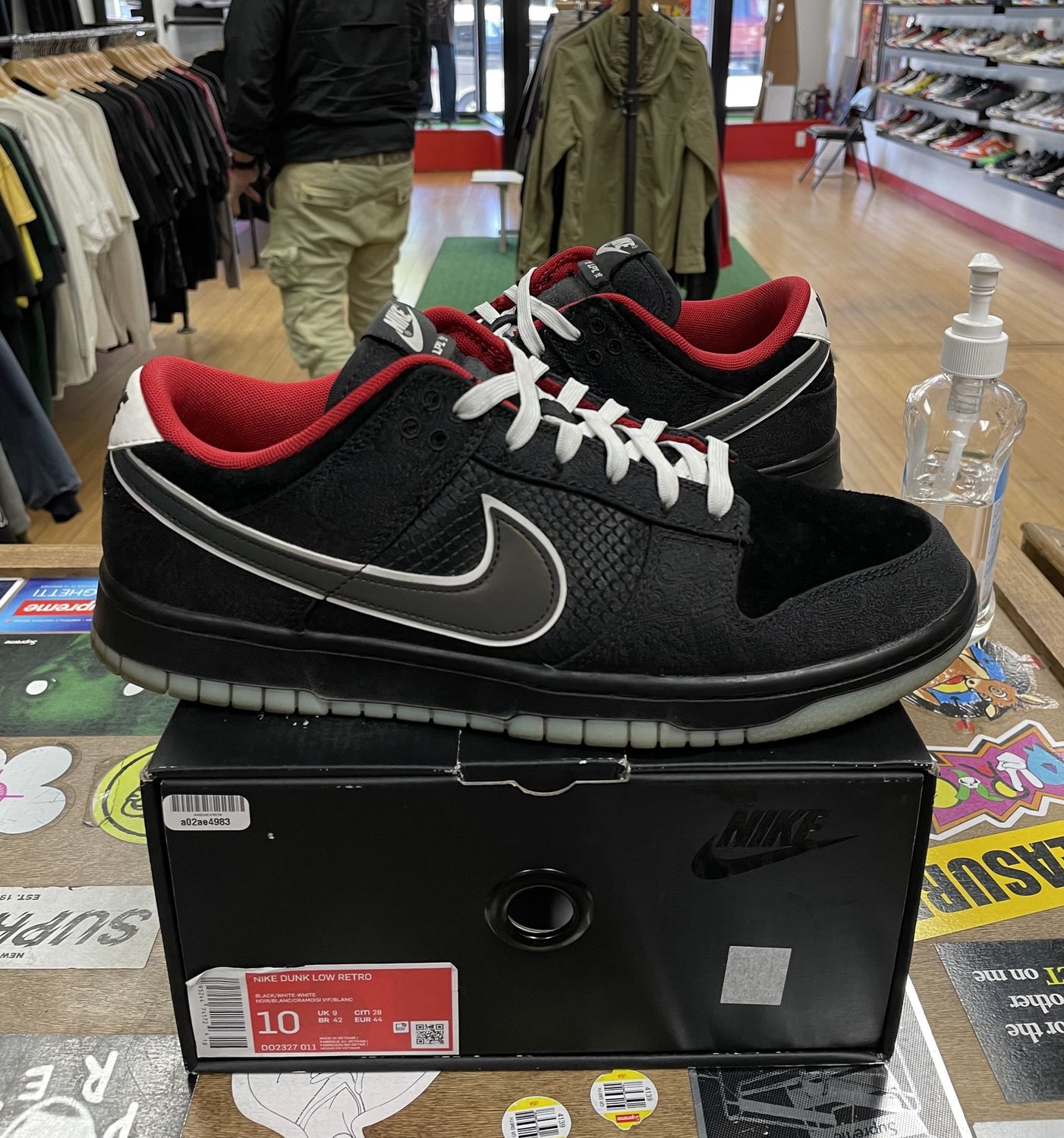 Pre Owned Nike Dunk Low LPL League of Legends Size 10