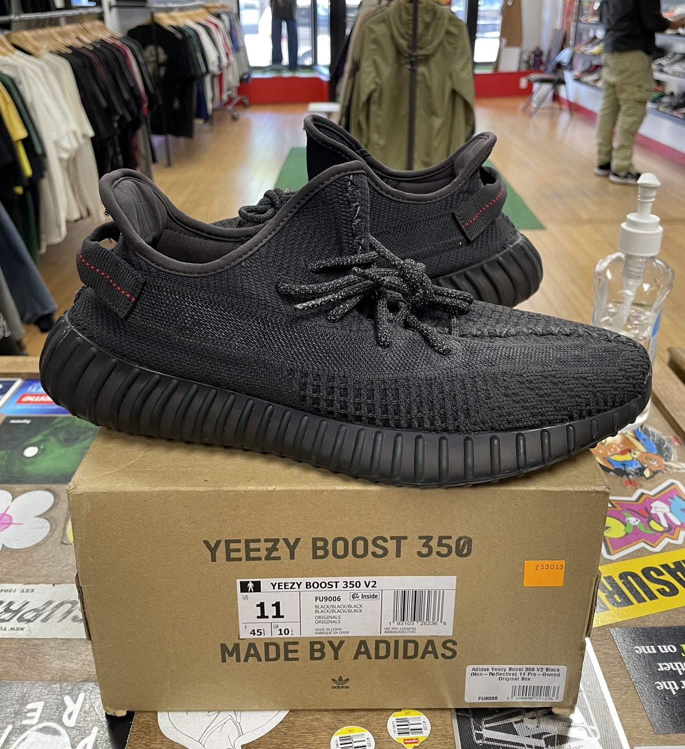 Pre Owned Adidas Yeezy Boost 350 Black Non Reflective Size 11