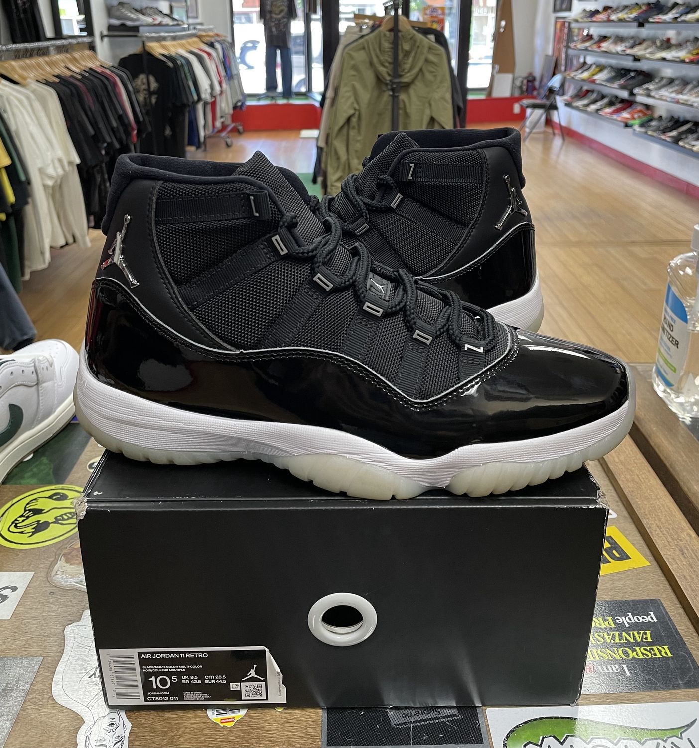 Pre Owned Jordan 11 Retro Jubilee Size 10.5