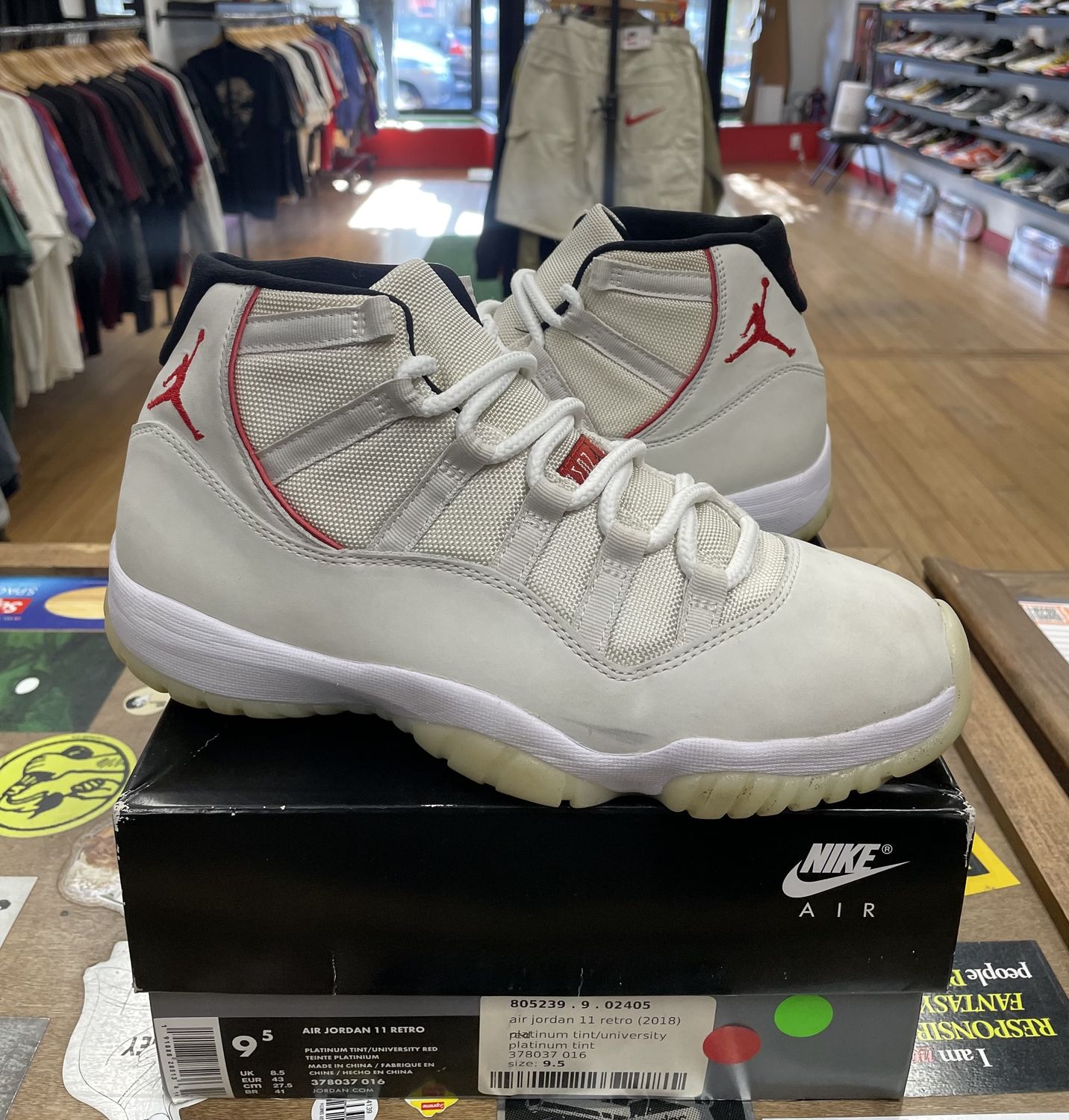 Pre Owned Jordan11 Retro Platinum Tint Size 9.5