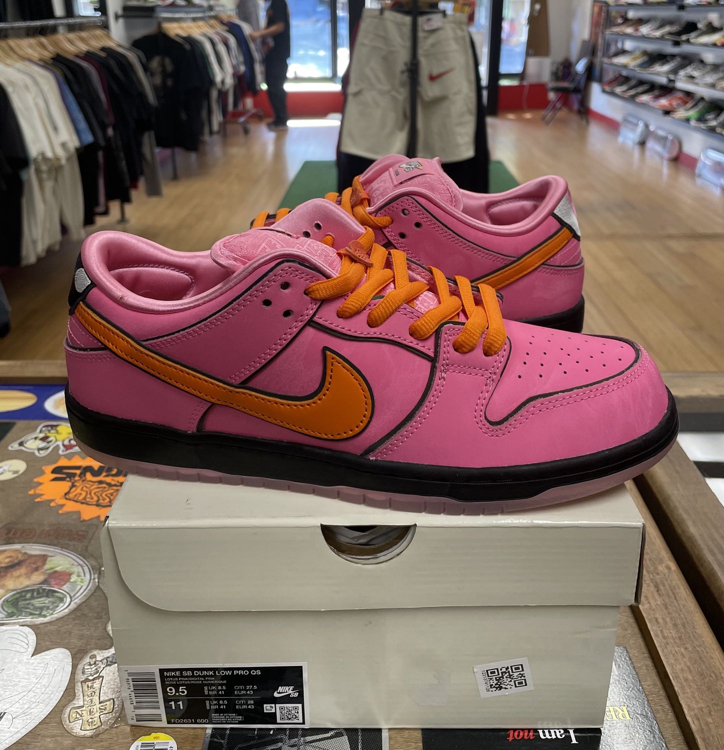Brand New Nike SB Dunk Low The Powerpuff Girls Blossom Size 9.5
