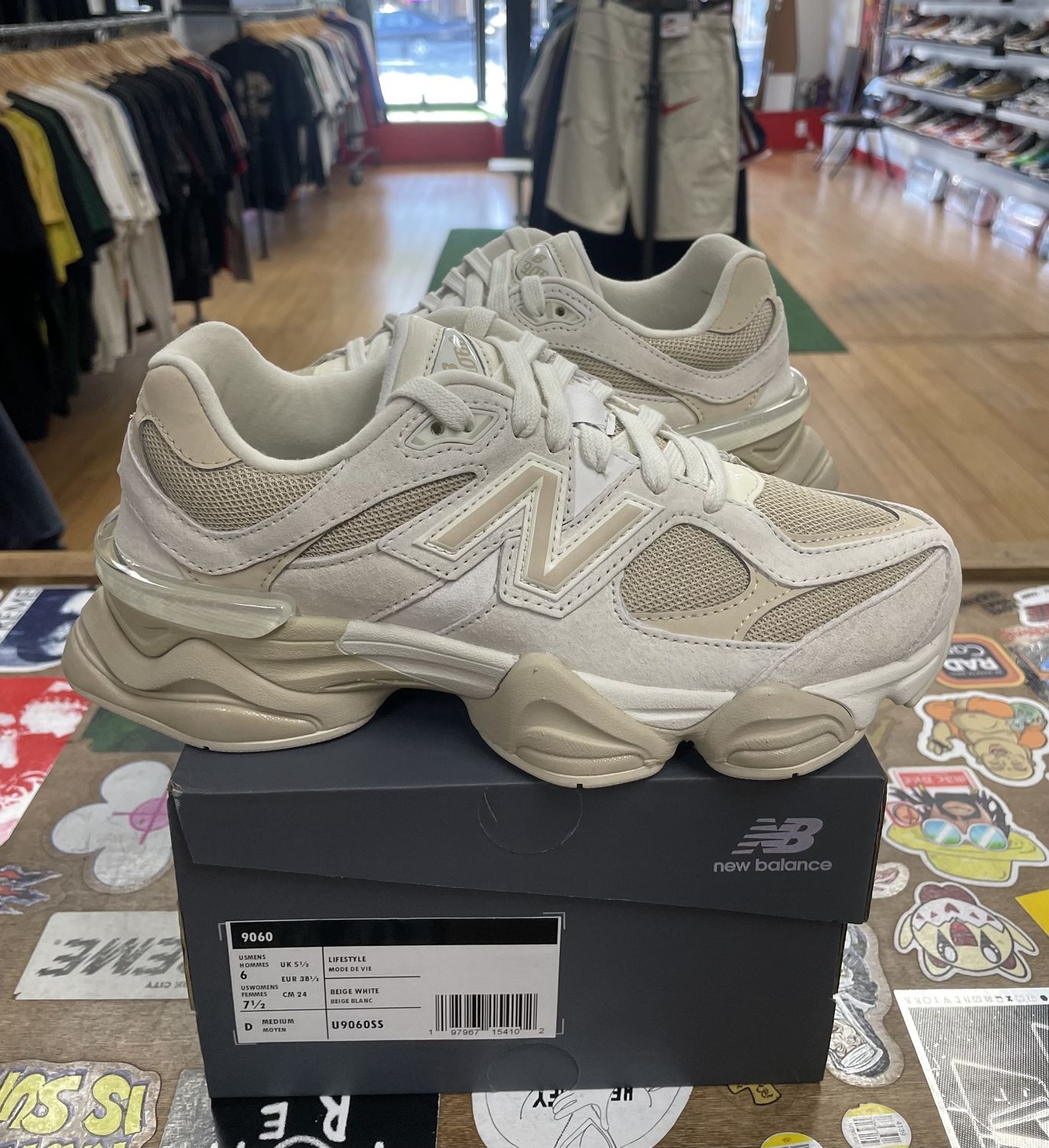 New Balance 9060 Beige Size 6 DS