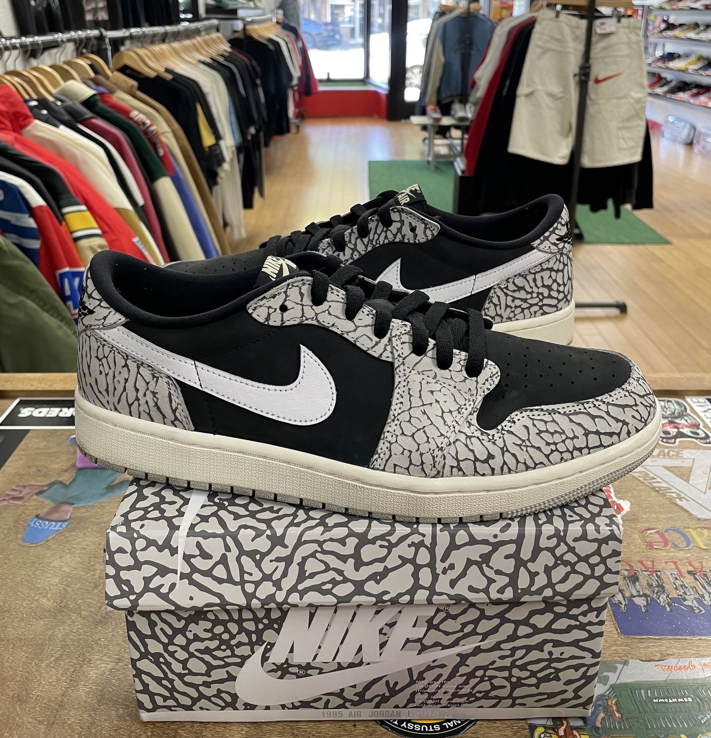 Jordan 1 Retro Low OG Black Cement (Women&#39;s) Size 10M Pre-Owned